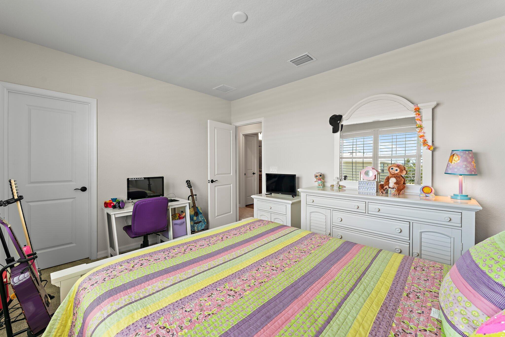 10312 SW Green Turtle Lane