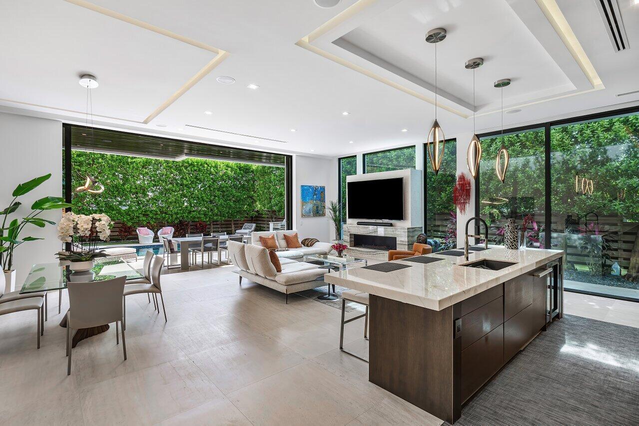 3094 Cadiz Road