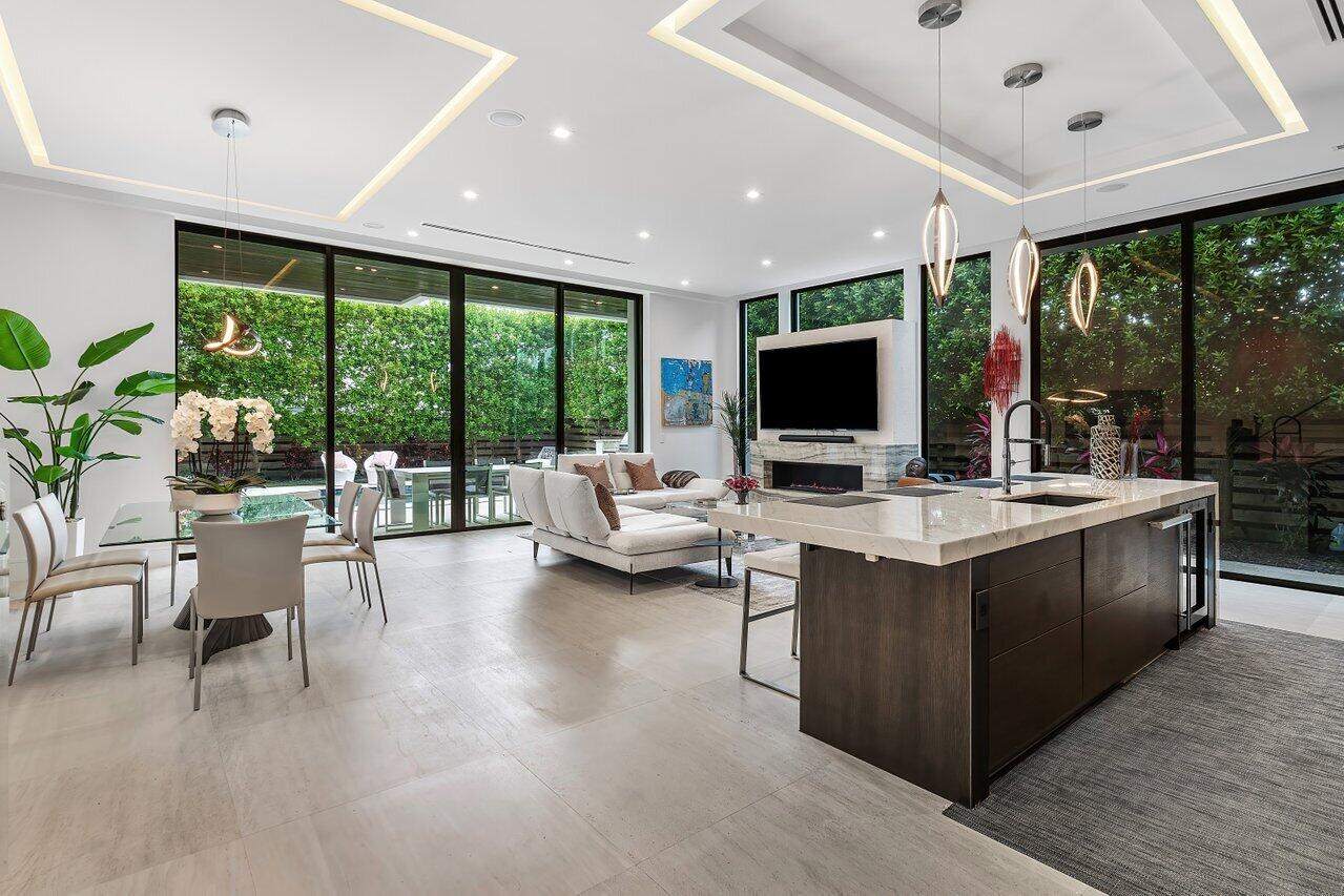 3094 Cadiz Road