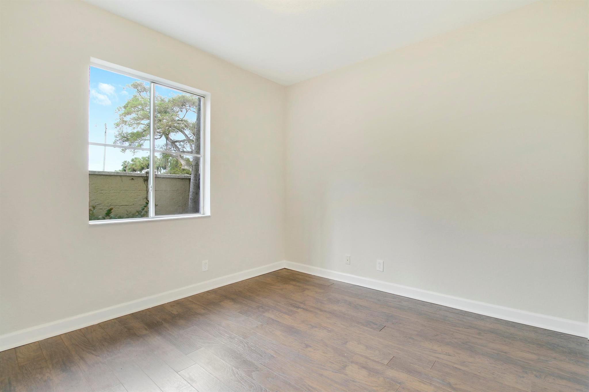 411 Bayfront Drive
