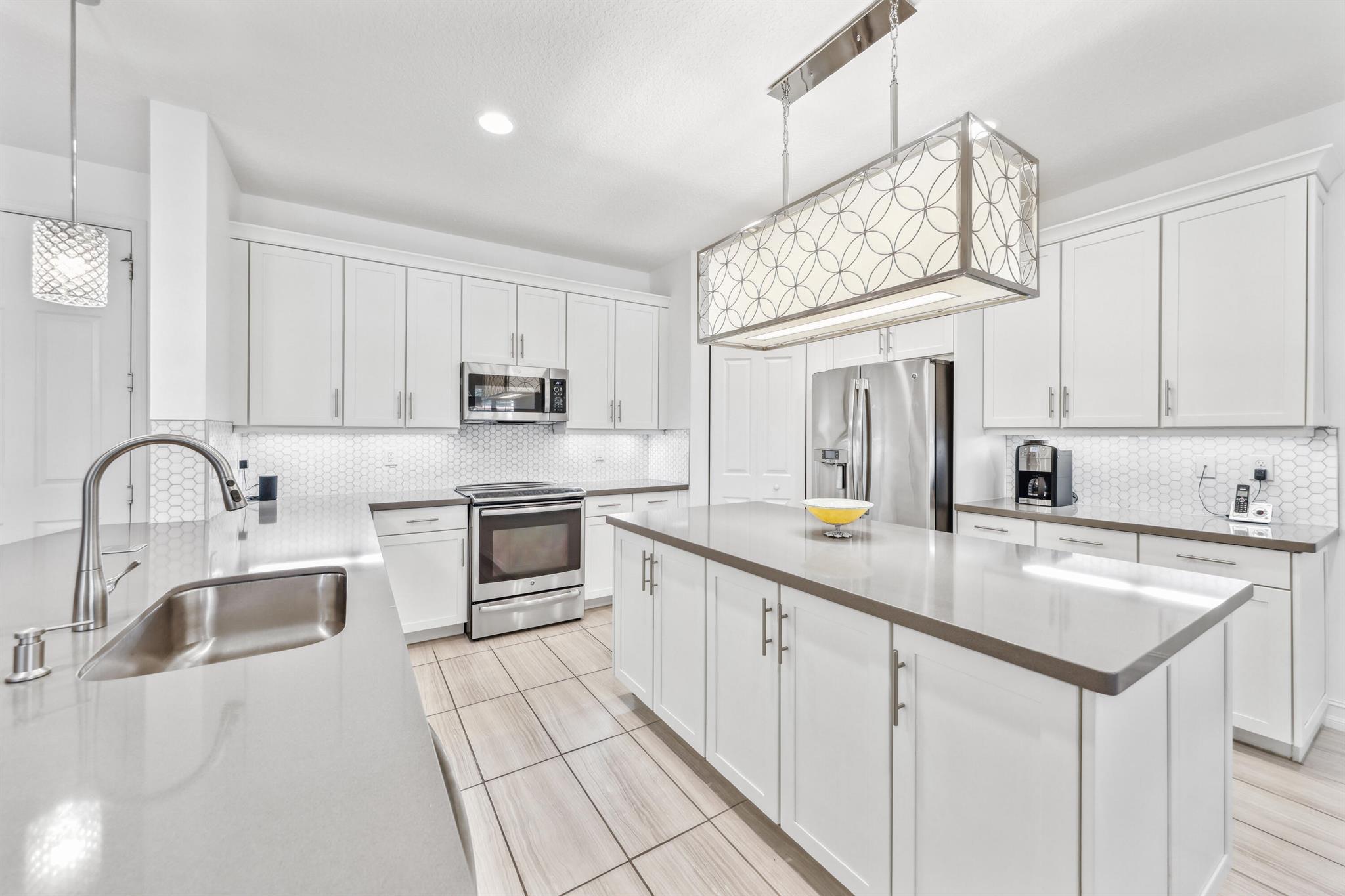 14542 White Jade Terrace