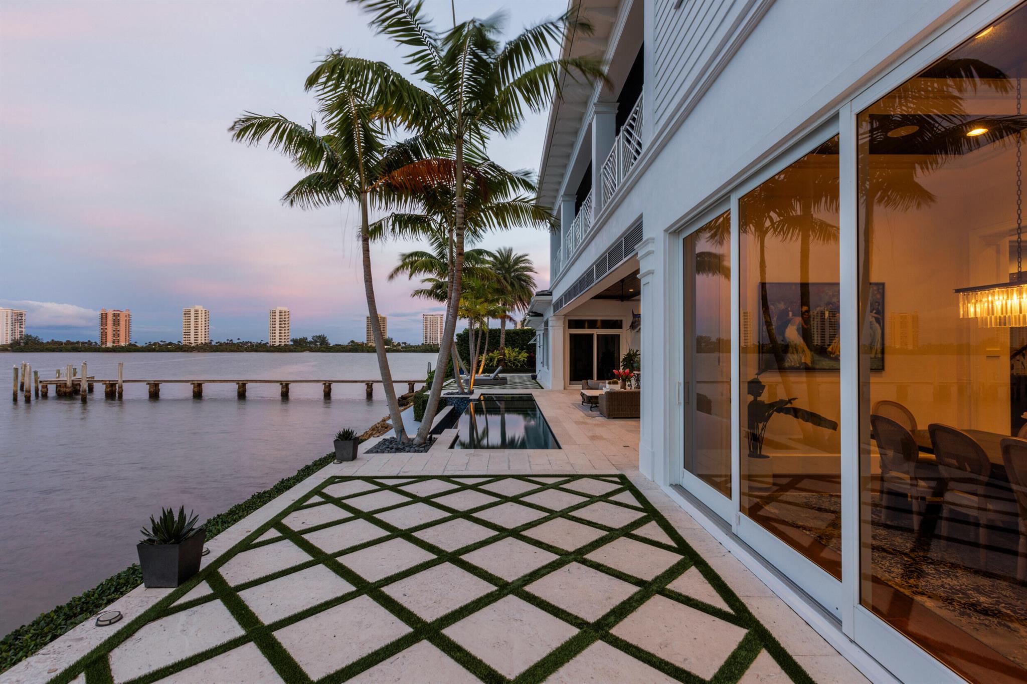 1030 Pine Point Road