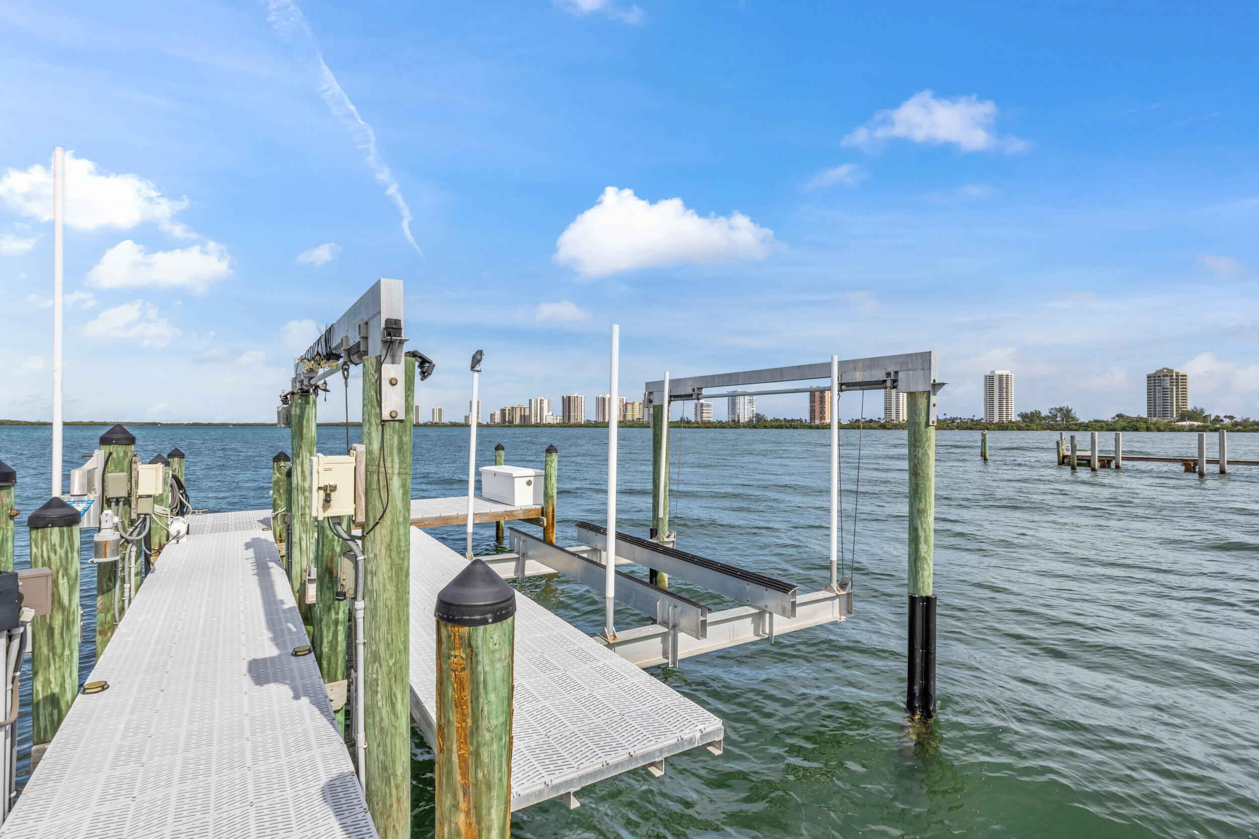 1030 Pine Point Road