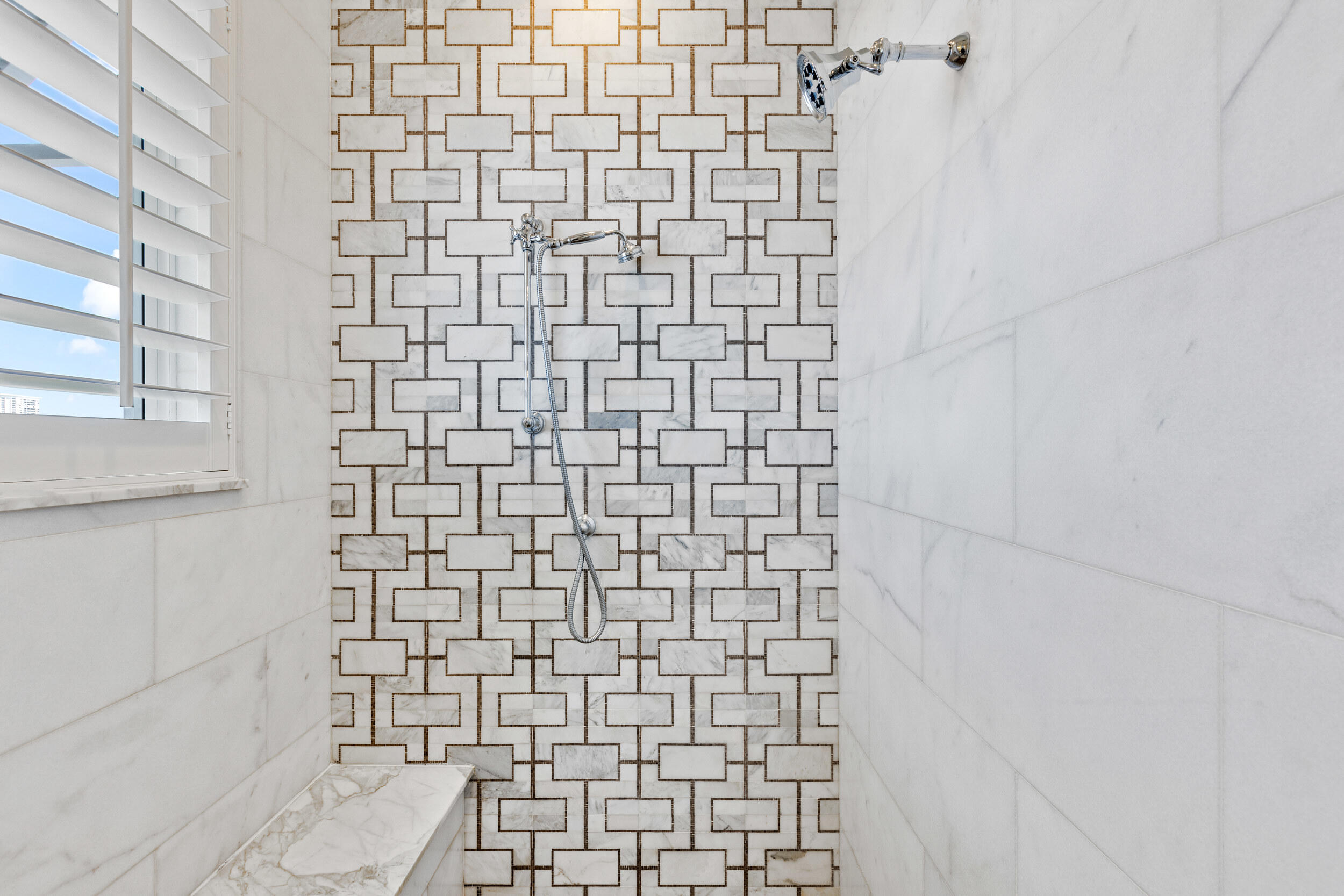 1030 Pine Point Road