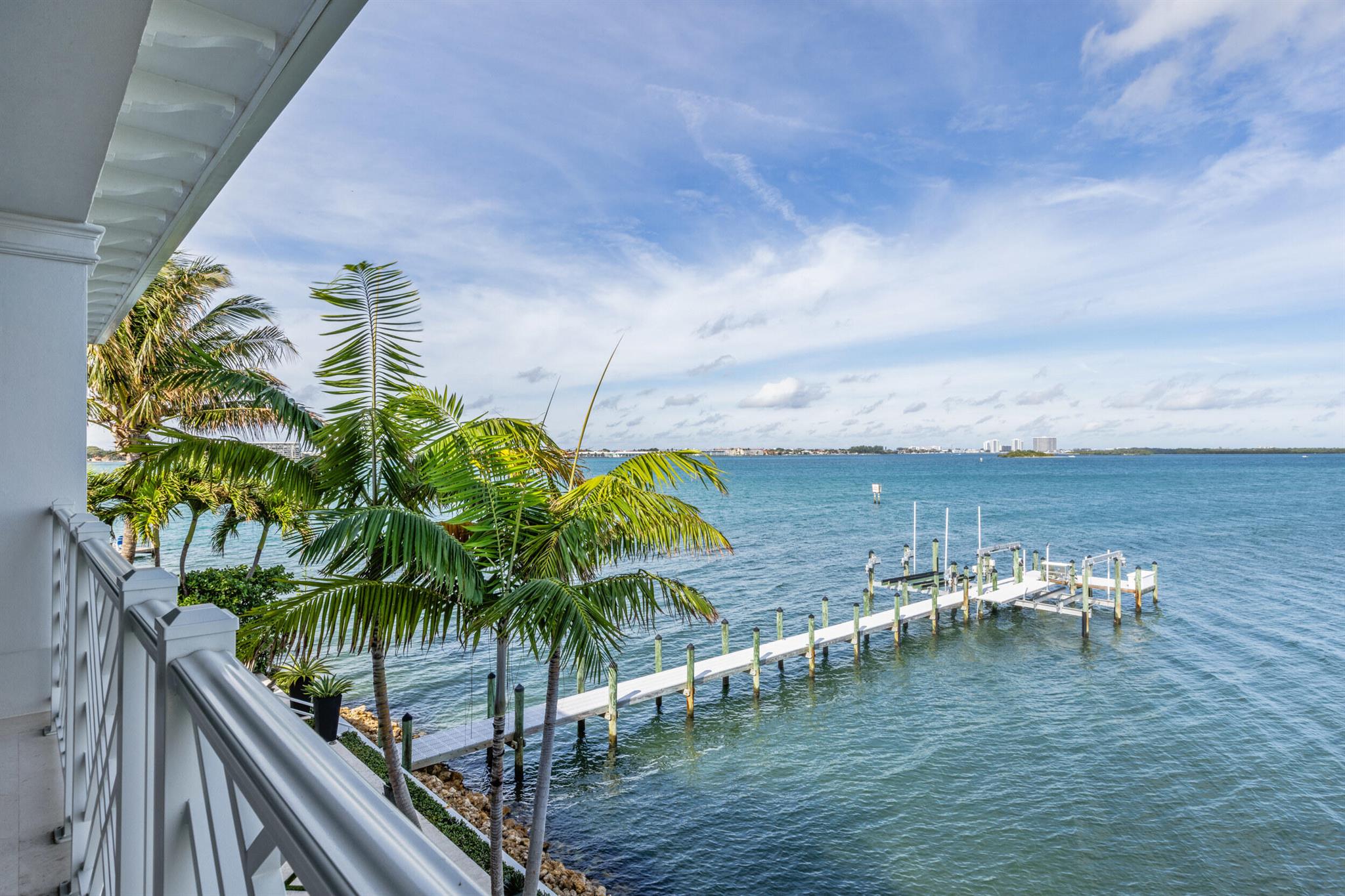 1030 Pine Point Road