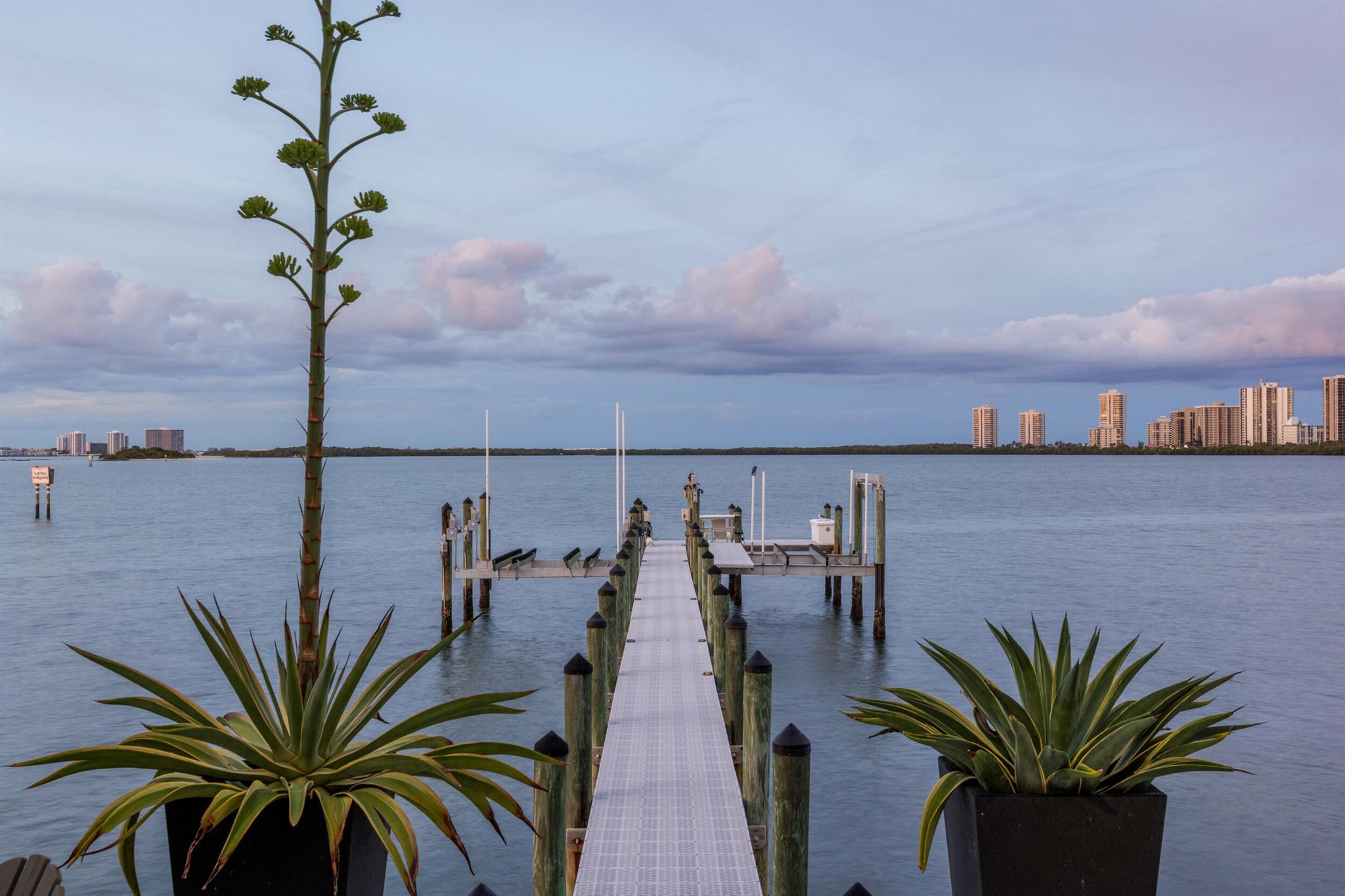 1030 Pine Point Road