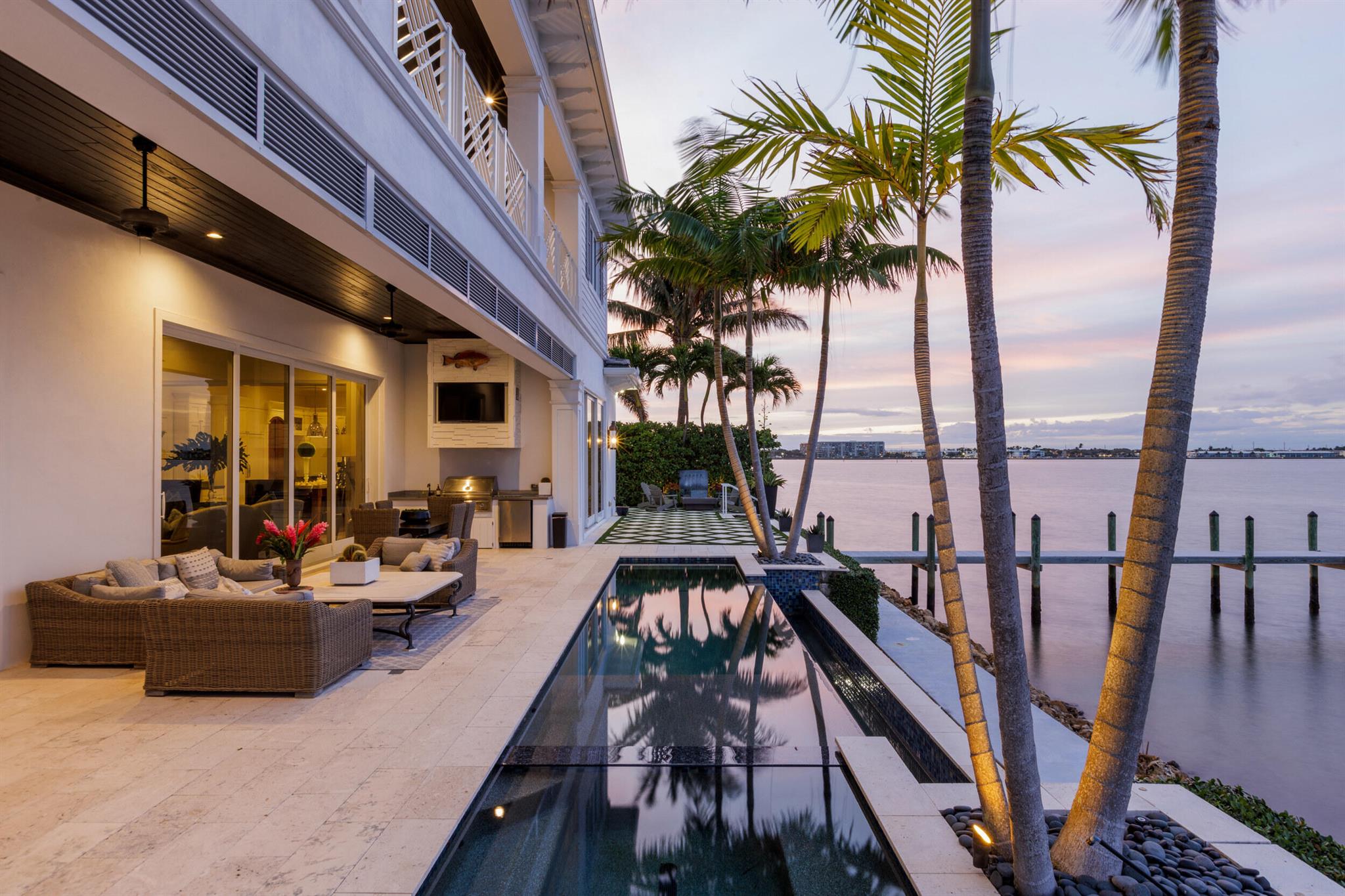 1030 Pine Point Road