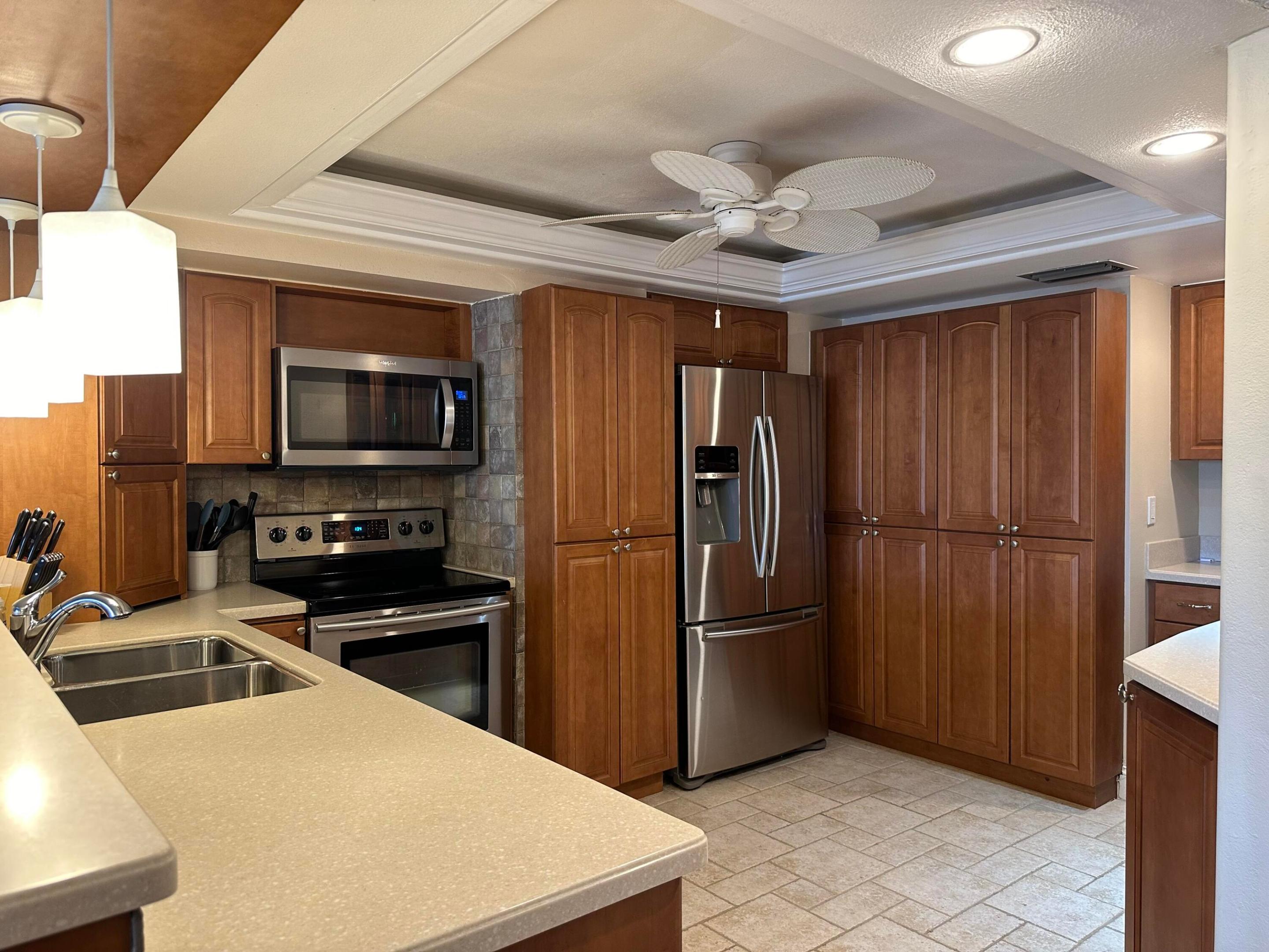 1100 Pinellas Bayway S J3