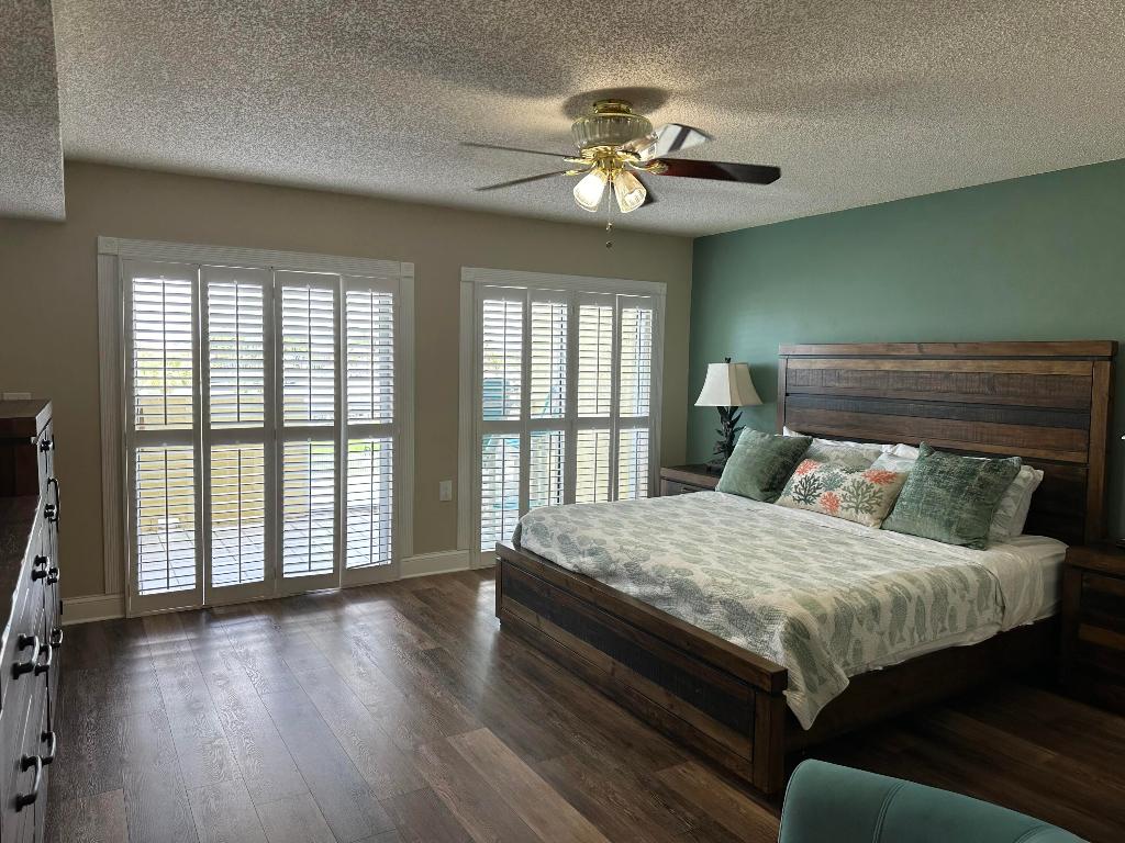 1100 Pinellas Bayway S J3