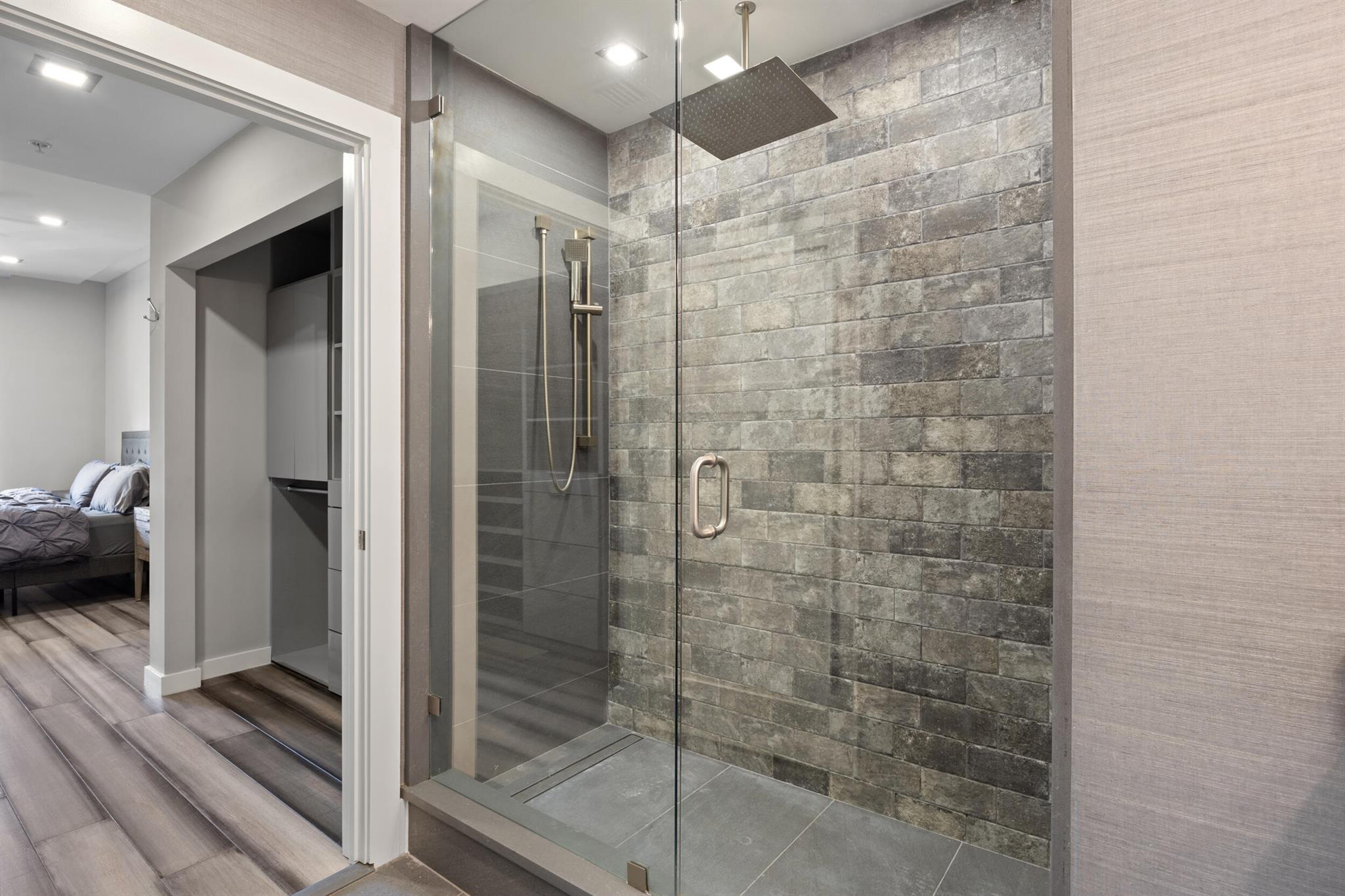 1155 Main 202 Street 202