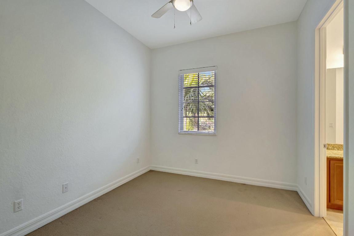 126 Lismore Lane