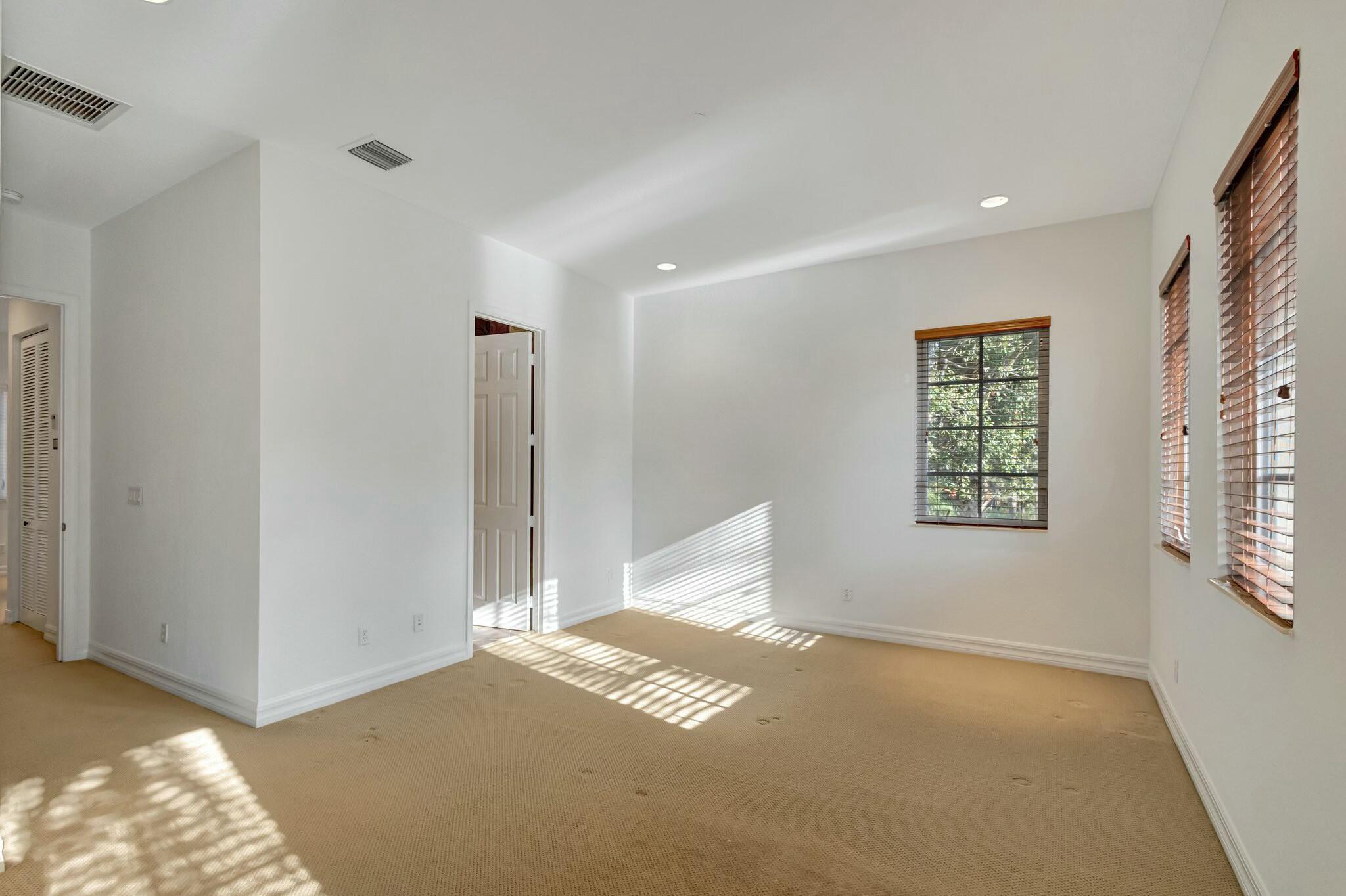 126 Lismore Lane