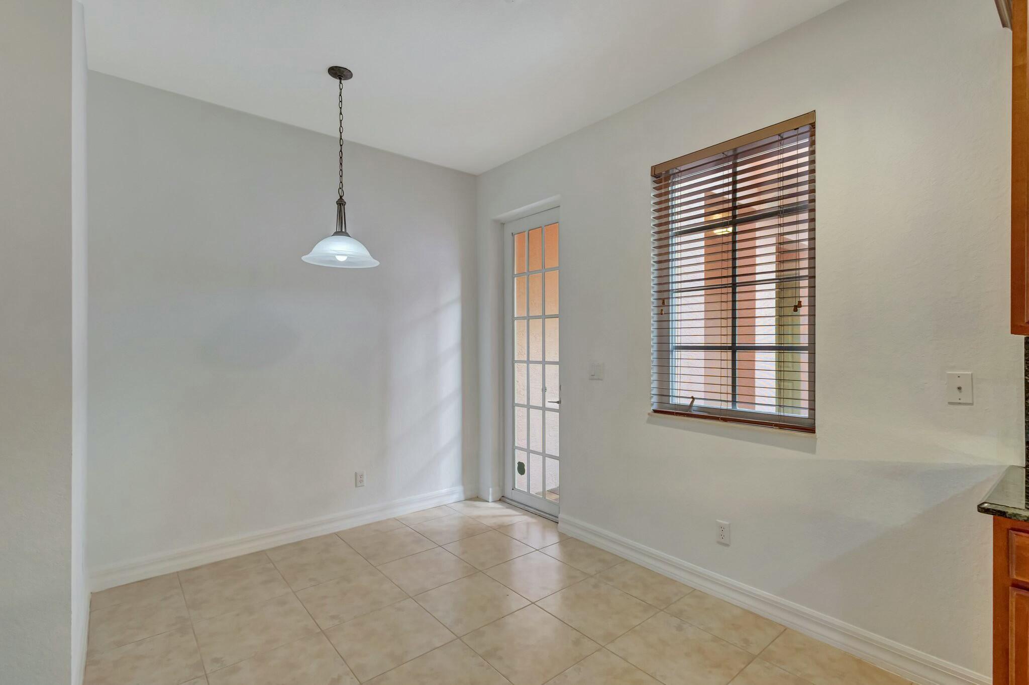 126 Lismore Lane