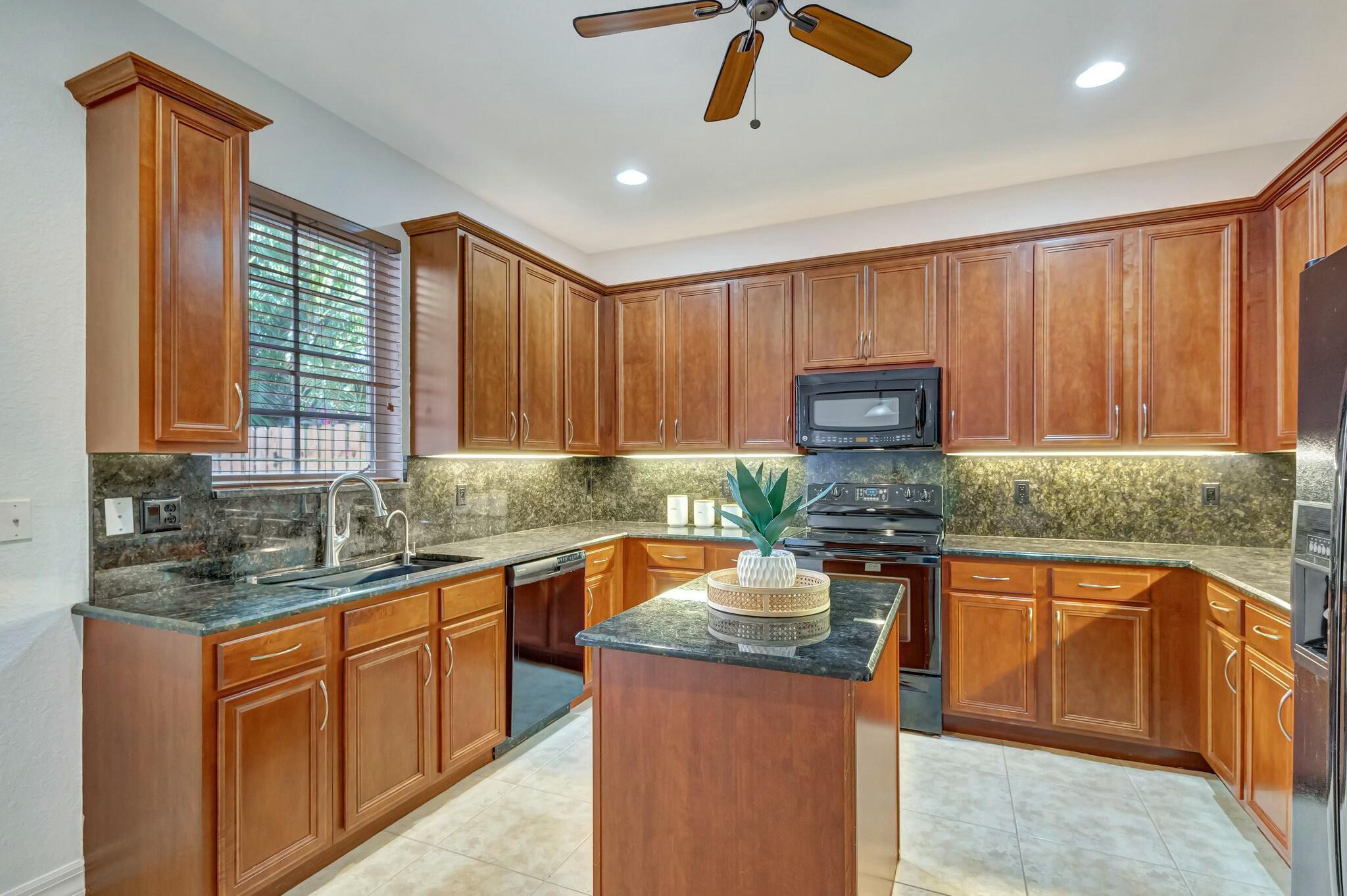 126 Lismore Lane