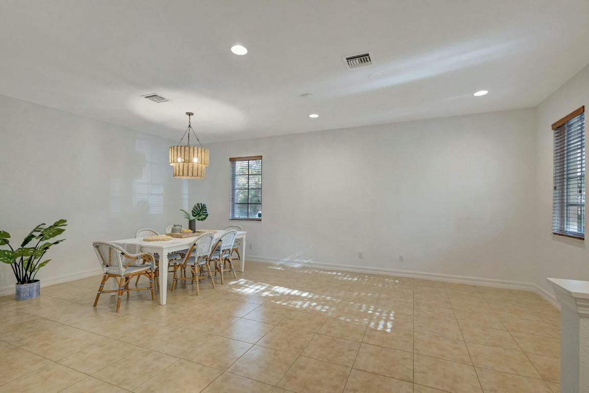 126 Lismore Lane