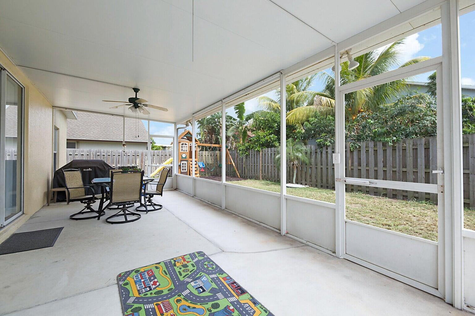 6378 Hollywood Street