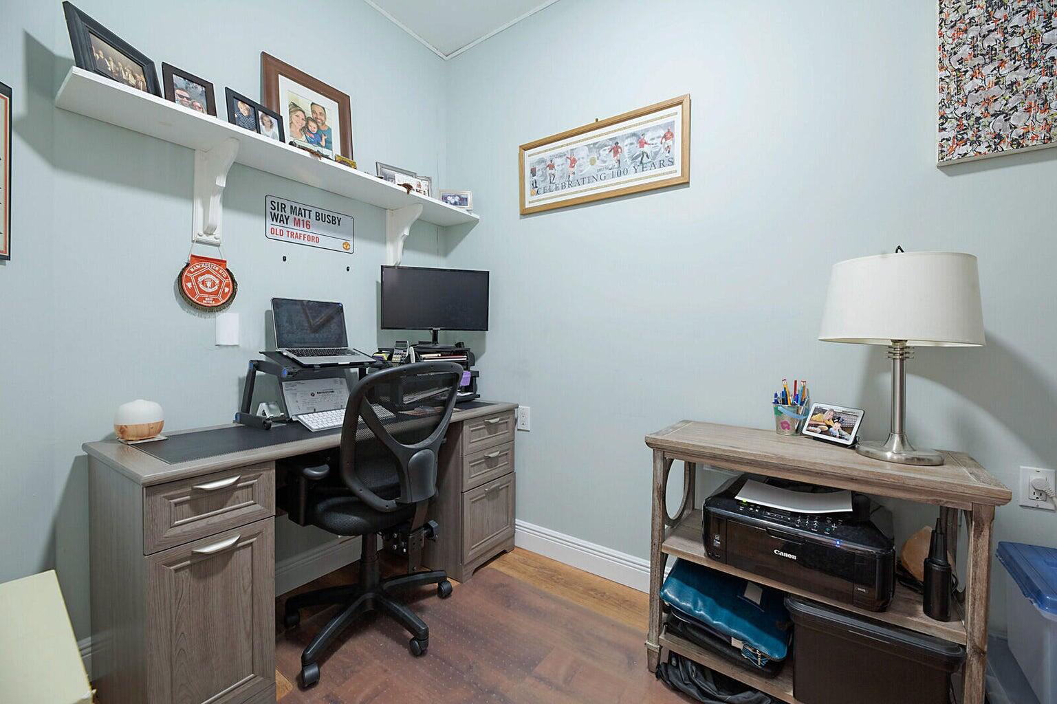 6378 Hollywood Street