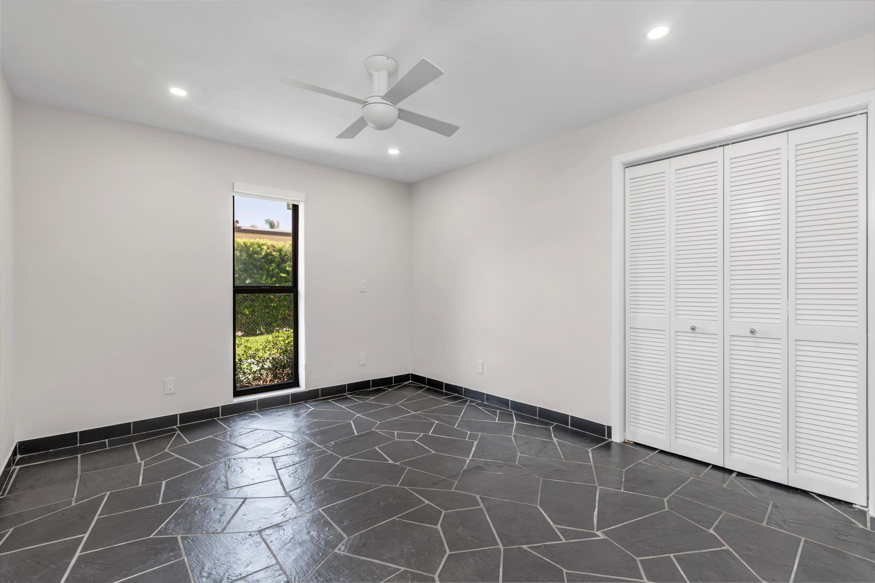 2400 Spanish River Road