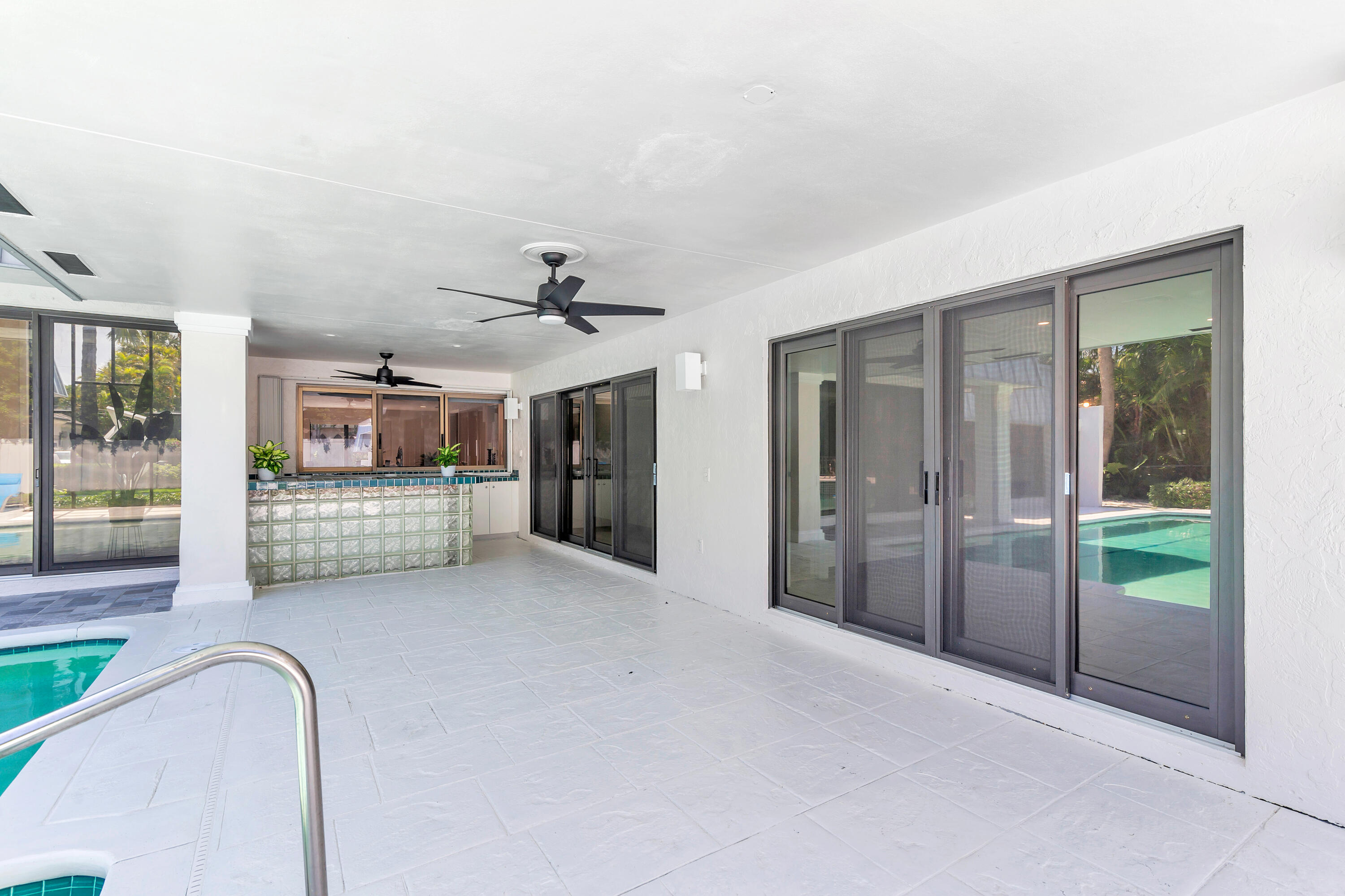 2400 Spanish River Road