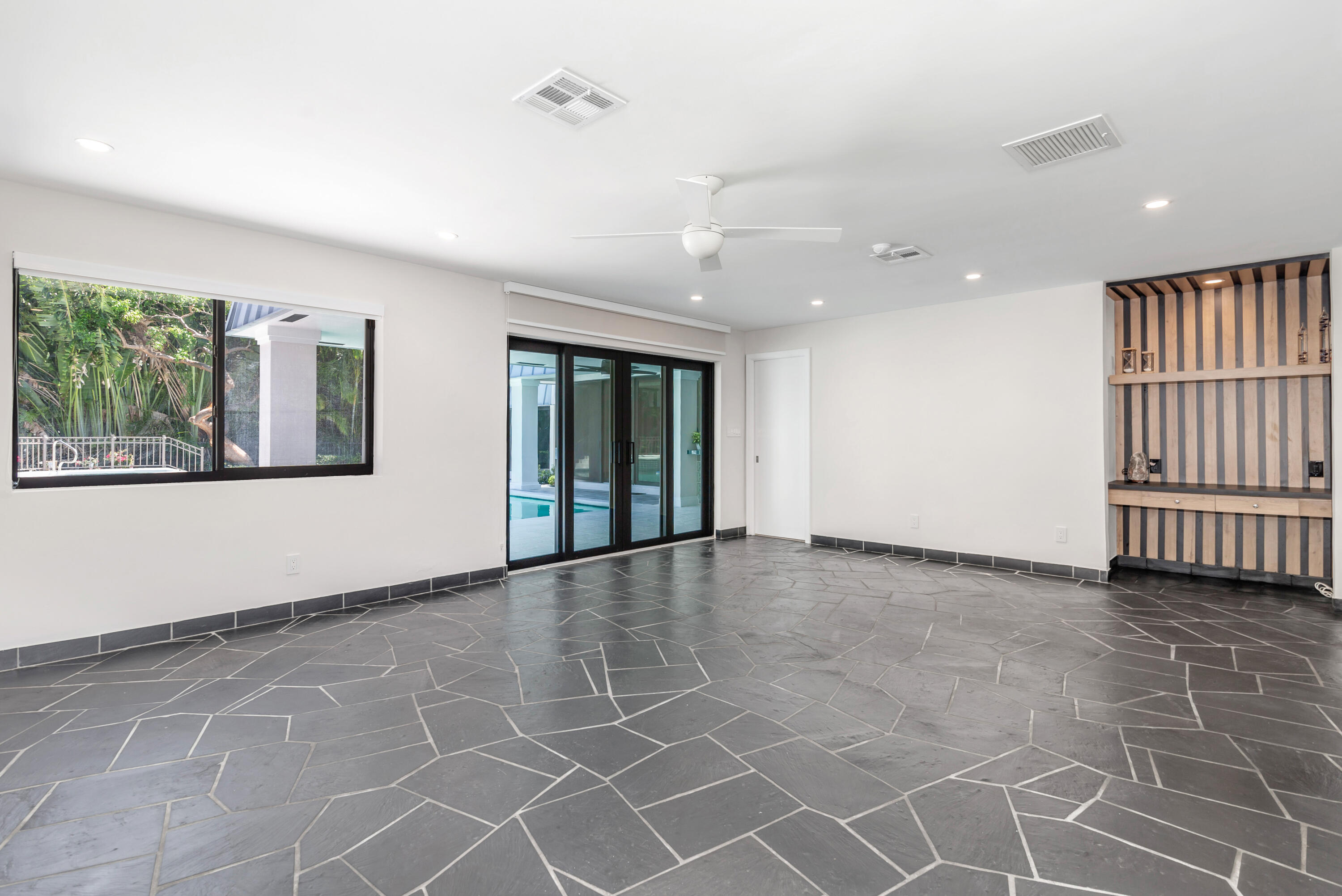 2400 Spanish River Road