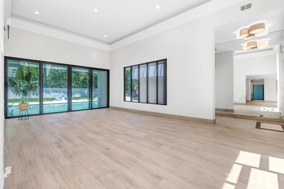 2400 Spanish River Road