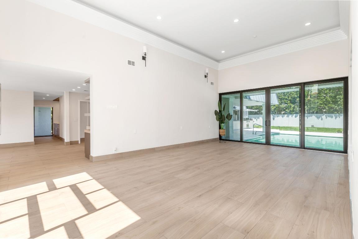 2400 Spanish River Road