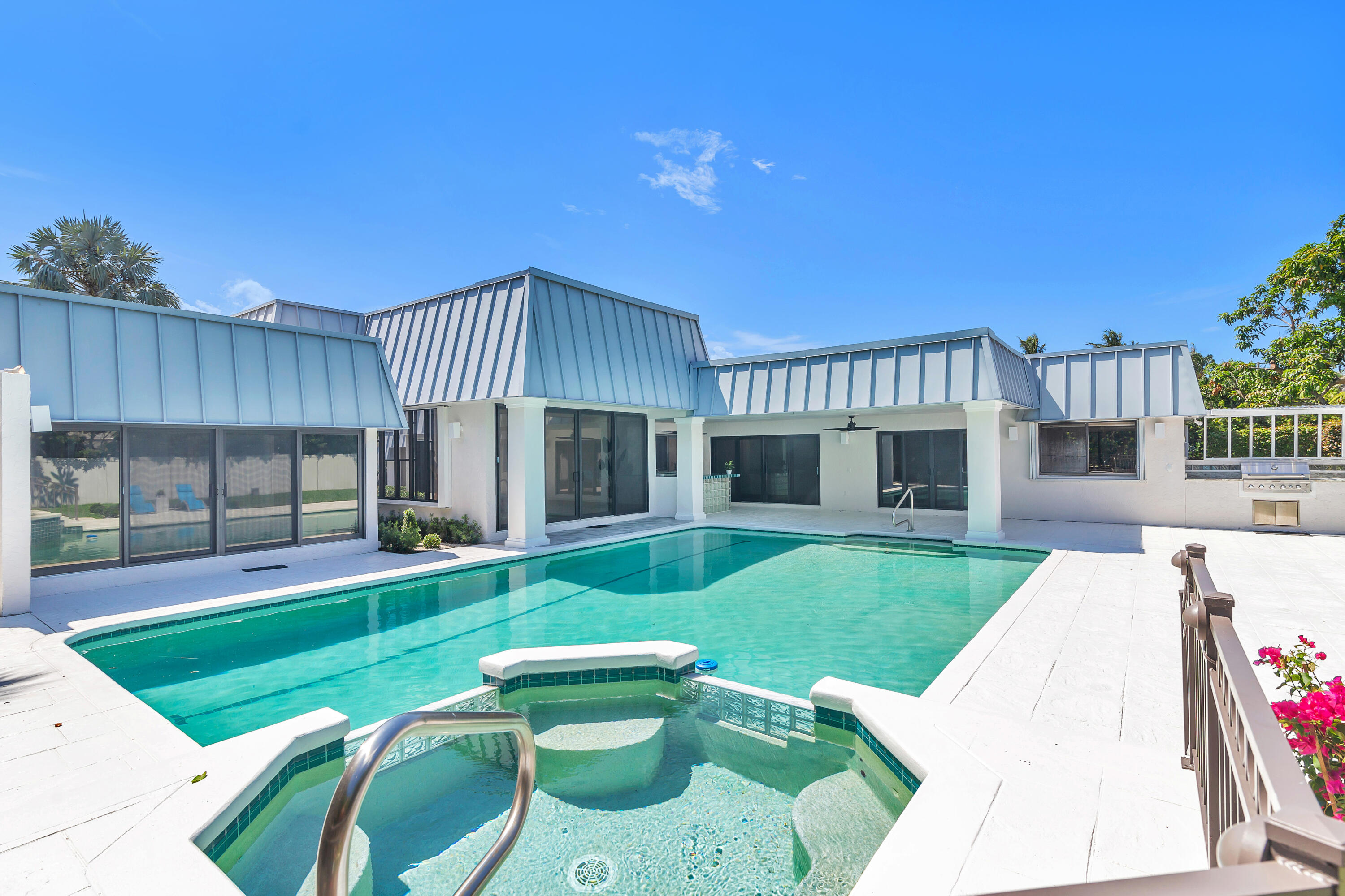 2400 Spanish River Road