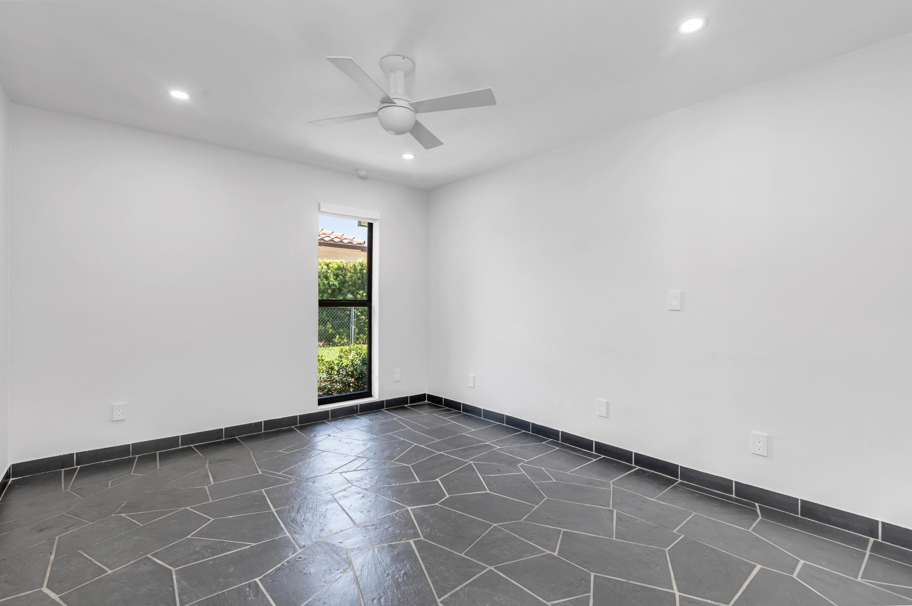 2400 Spanish River Road