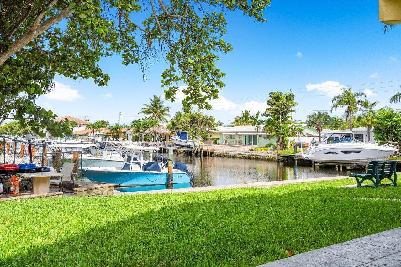 391 SE 19th Avenue 10