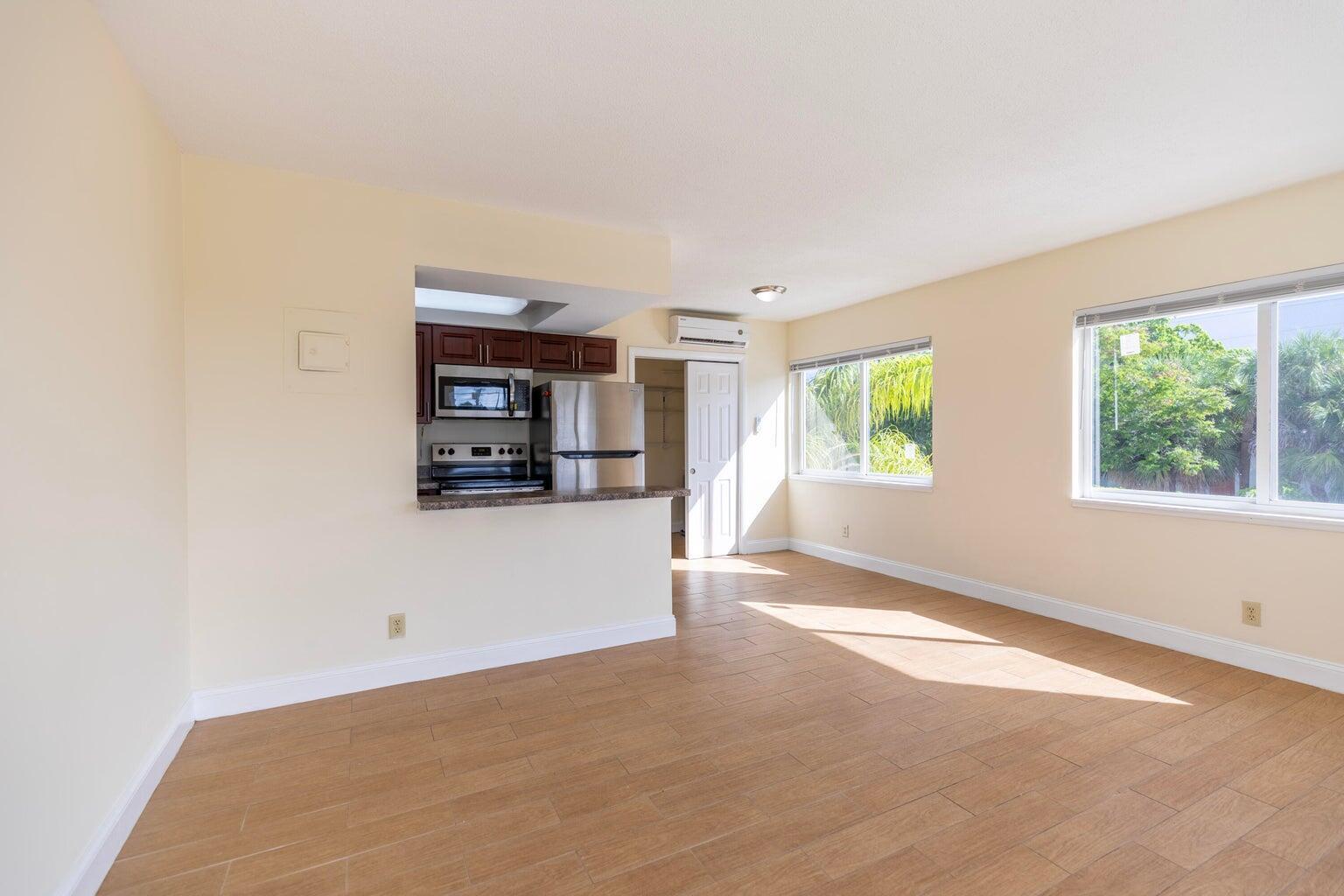 391 SE 19th Avenue 10