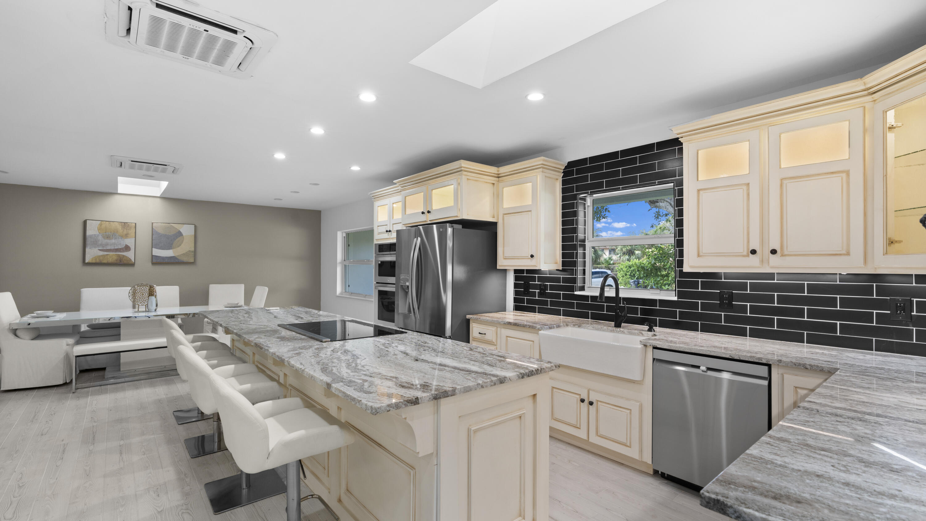 1123 Highland Beach Drive Unit: 1