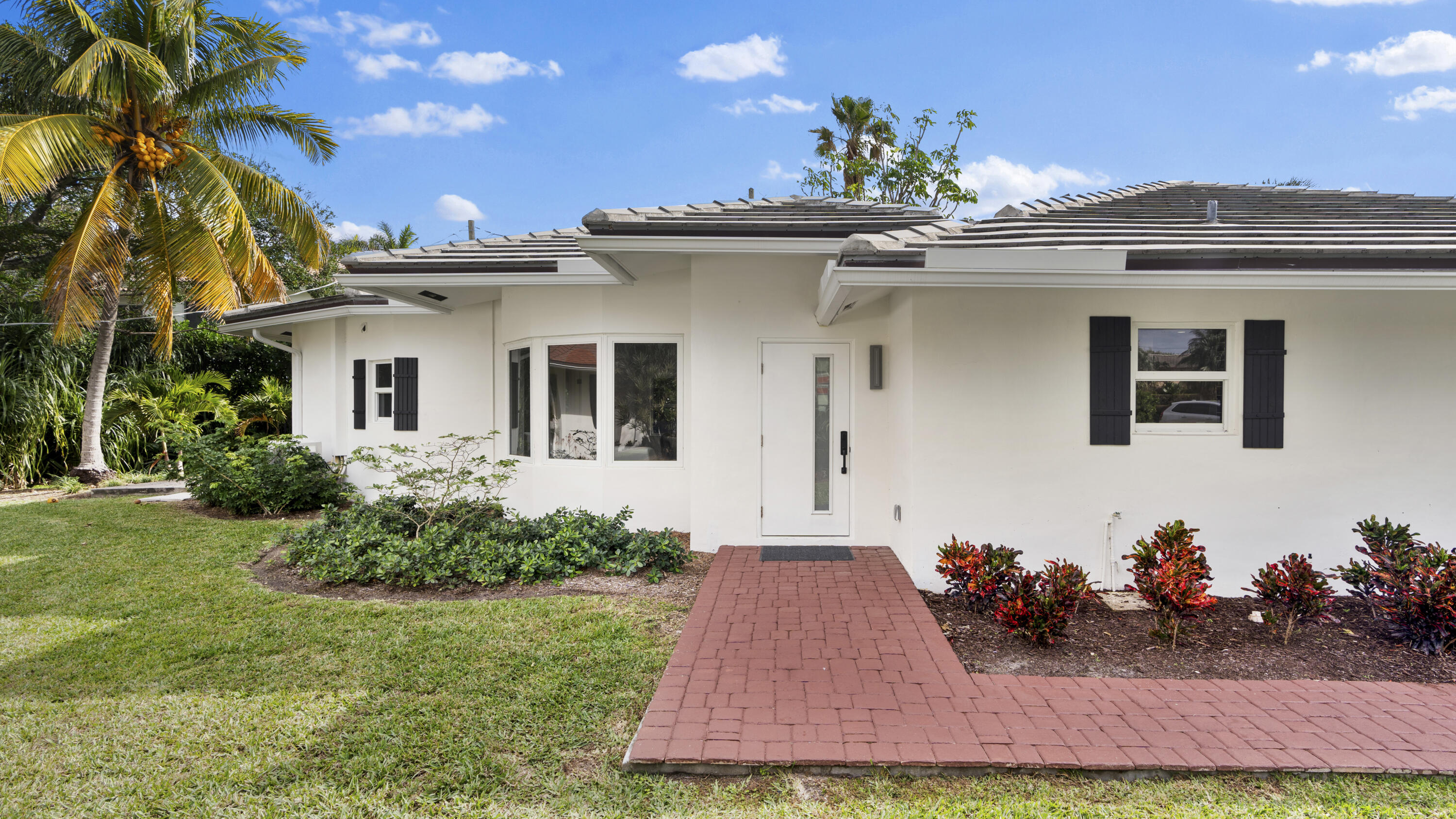 1123 Highland Beach Drive Unit: 1