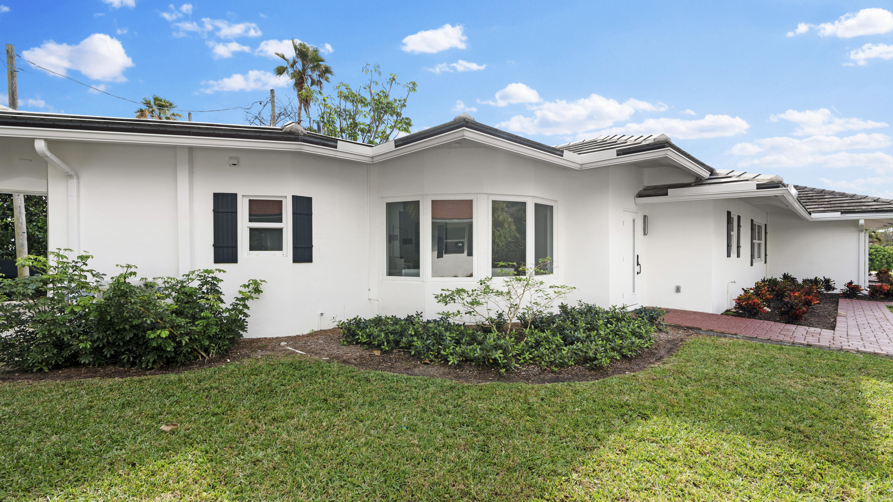 1123 Highland Beach Drive Unit: 1