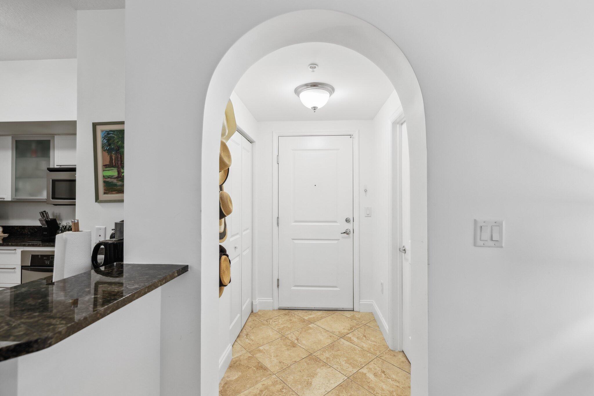 225 NE 1st Street 204