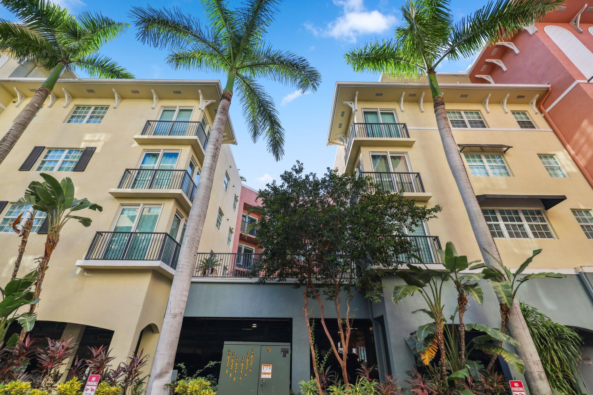 225 NE 1st Street 204