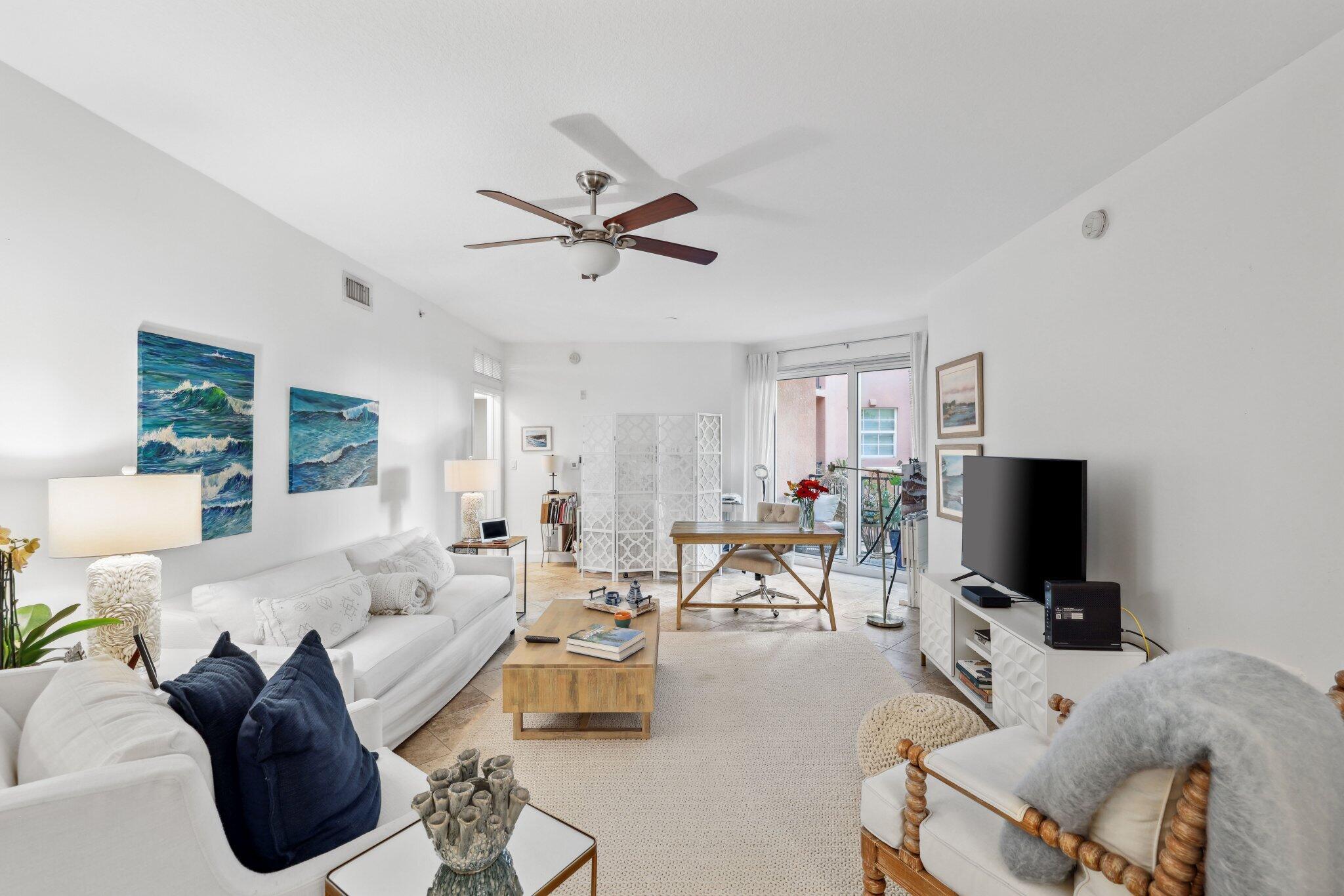 225 NE 1st Street 204