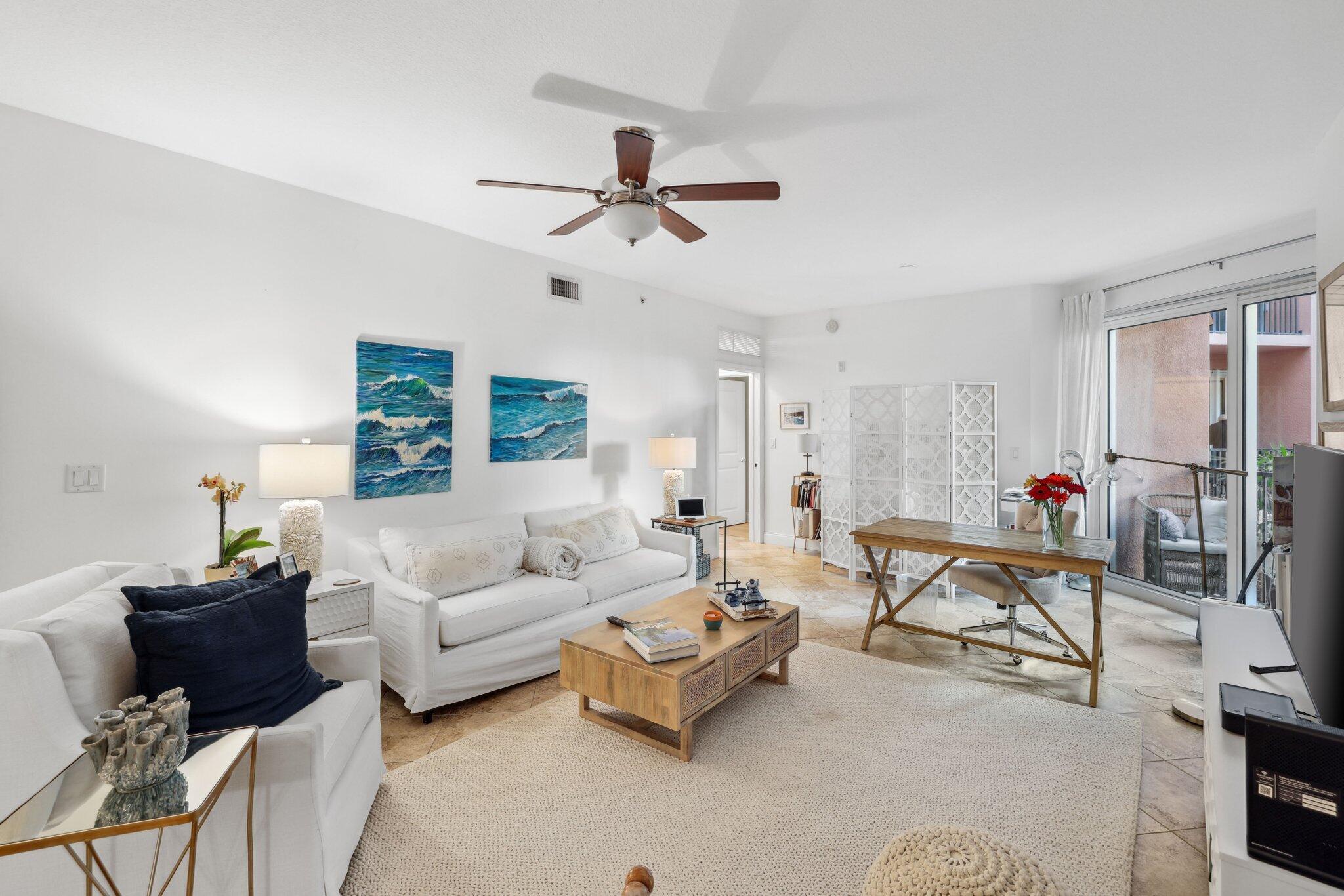 225 NE 1st Street 204