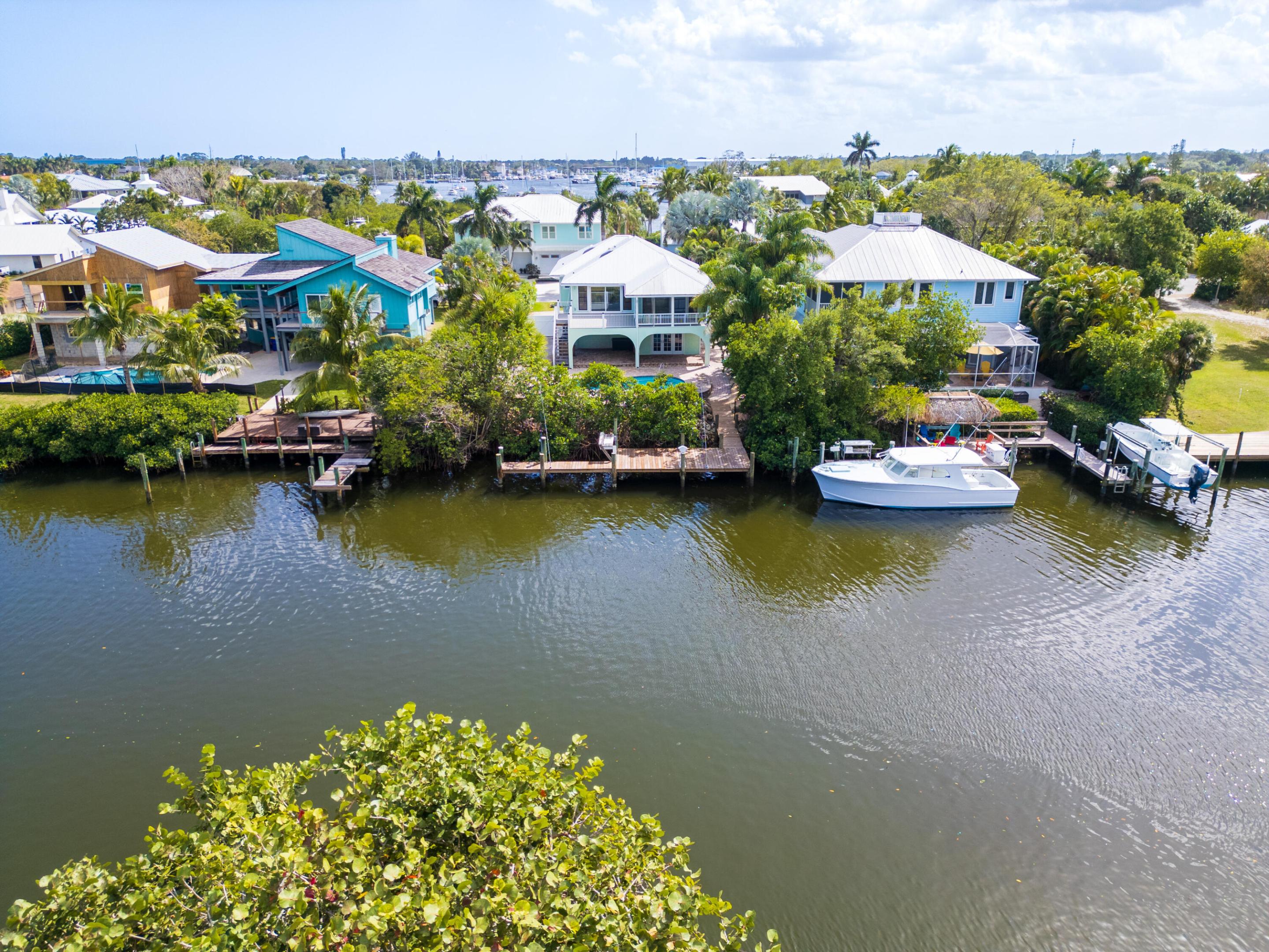 4239 SE Whiticar Way