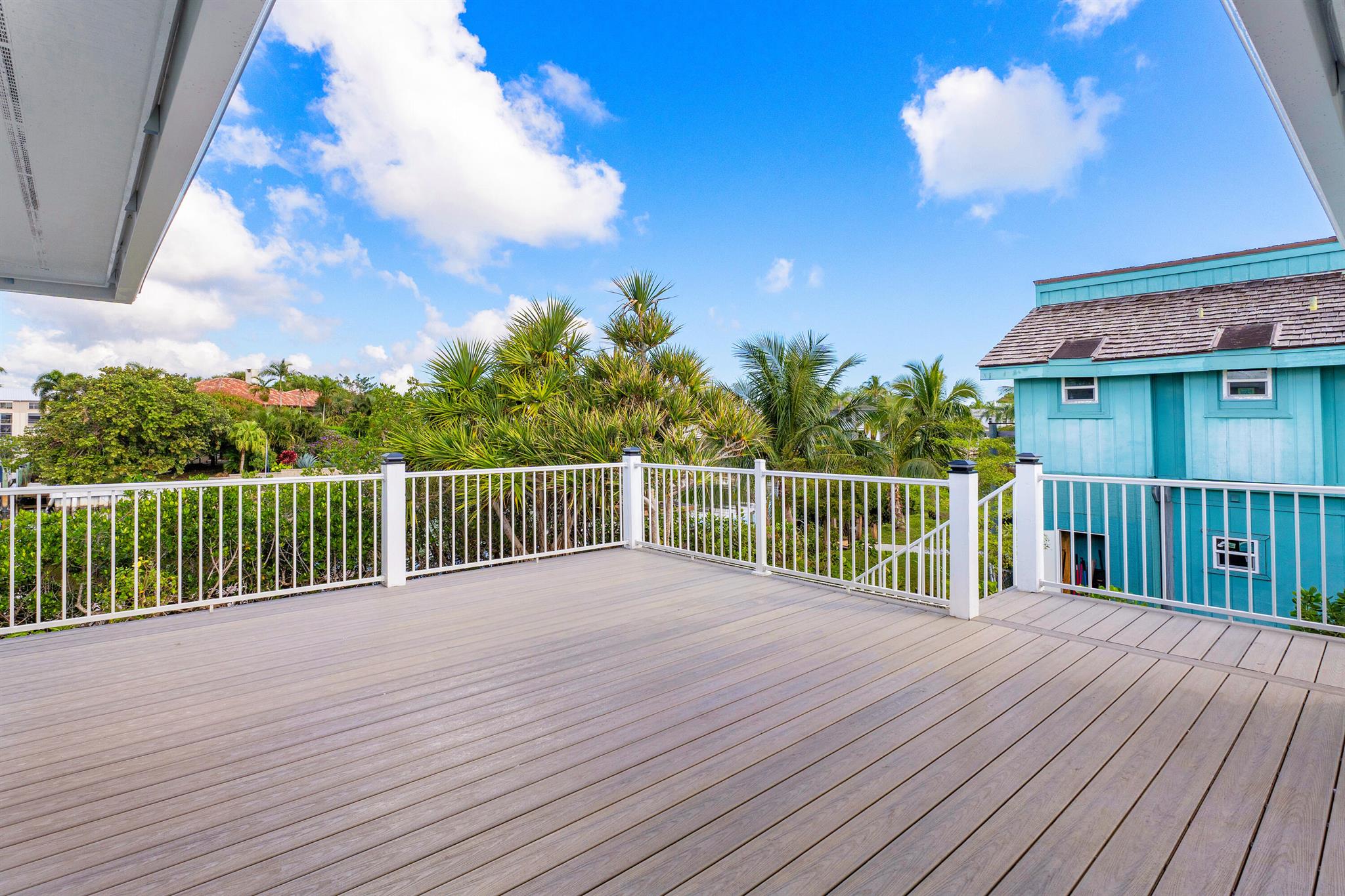 4239 SE Whiticar Way