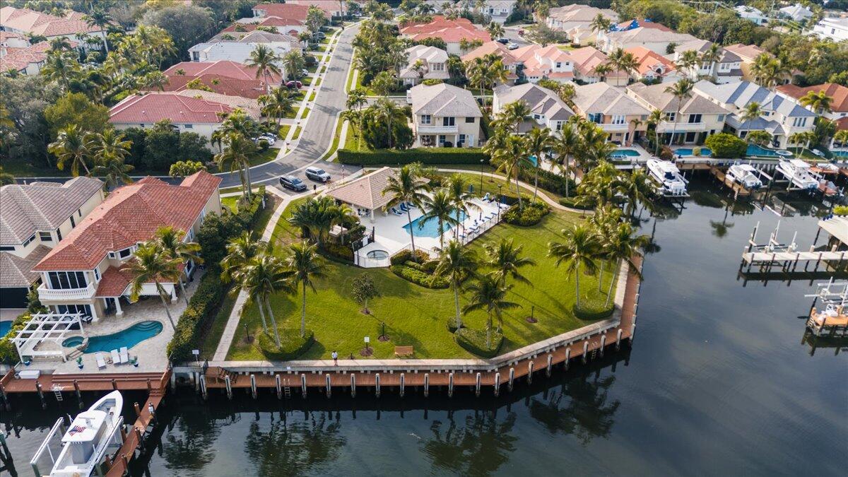 714 Sandy Point Lane