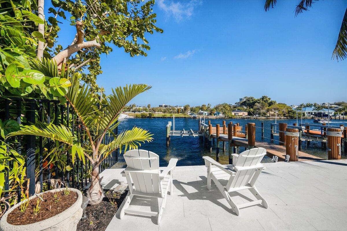 714 Sandy Point Lane