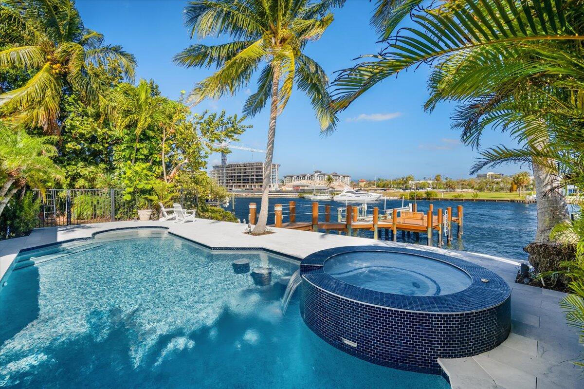 714 Sandy Point Lane