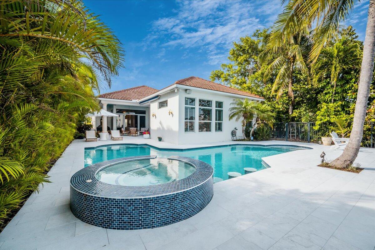 714 Sandy Point Lane