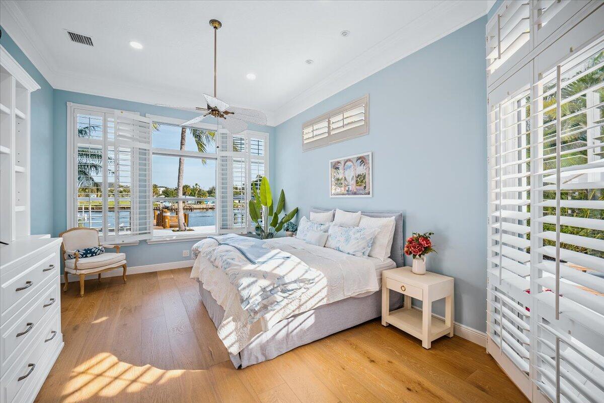 714 Sandy Point Lane