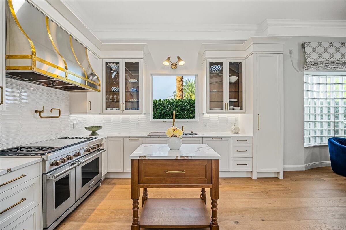 714 Sandy Point Lane