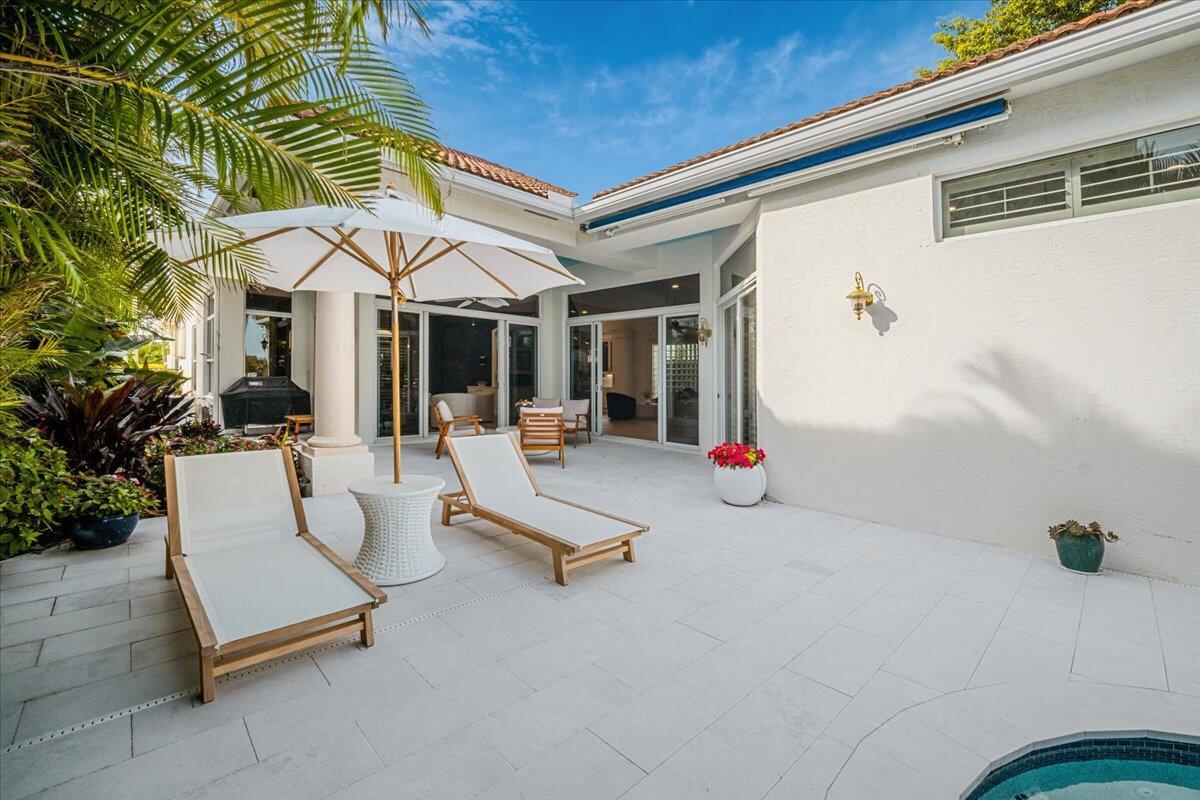 714 Sandy Point Lane