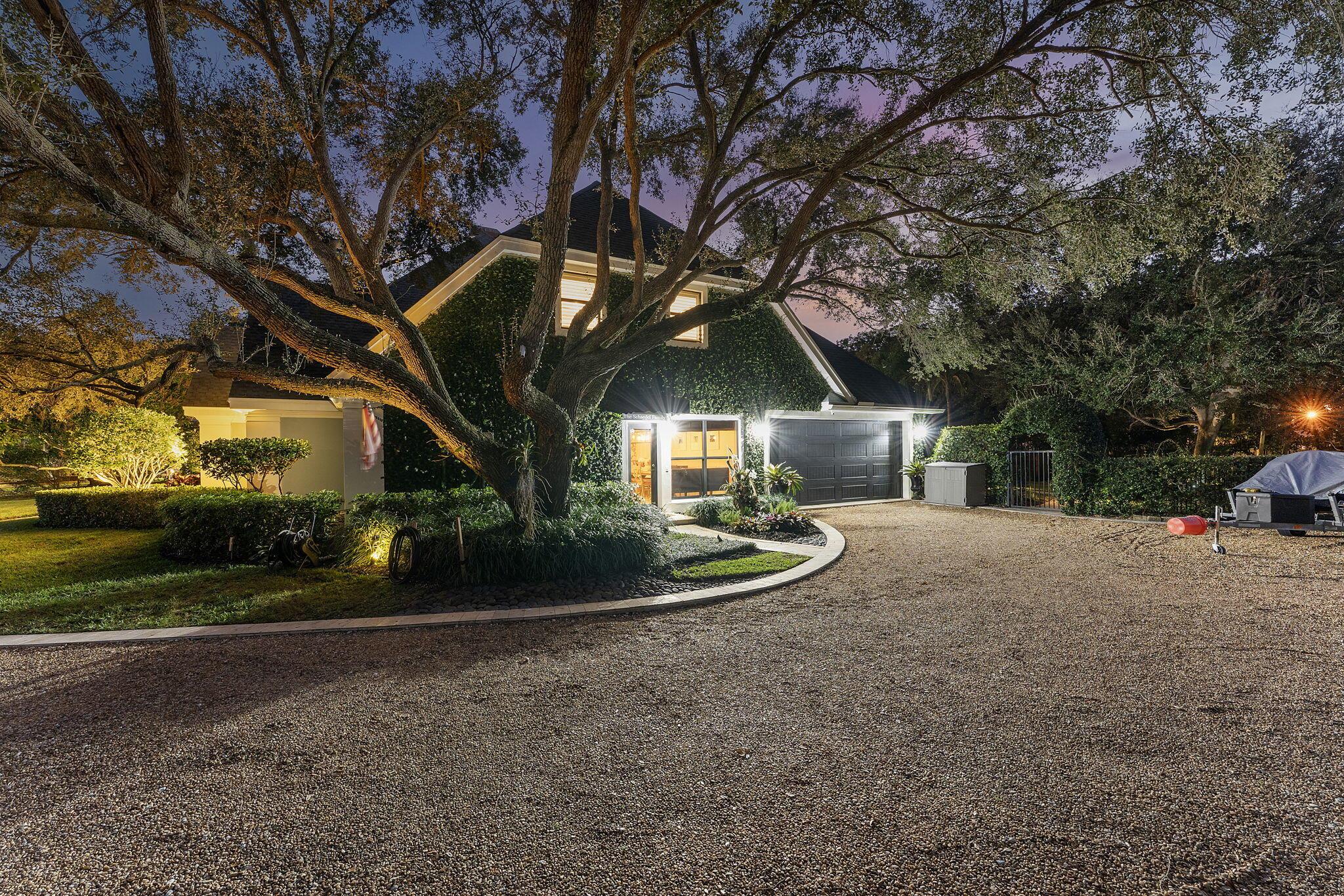 12645 Oak Arbor Drive
