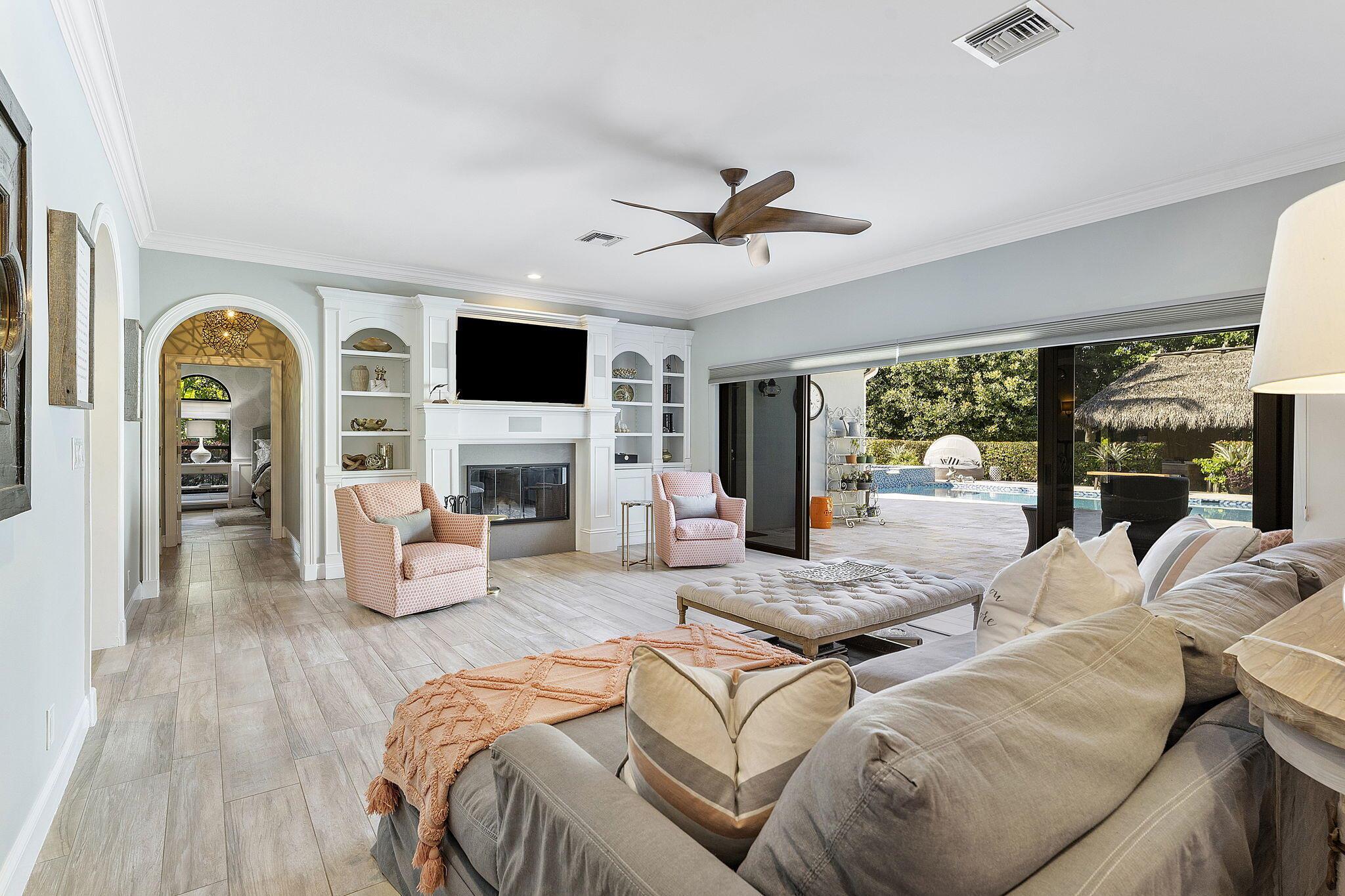 12645 Oak Arbor Drive