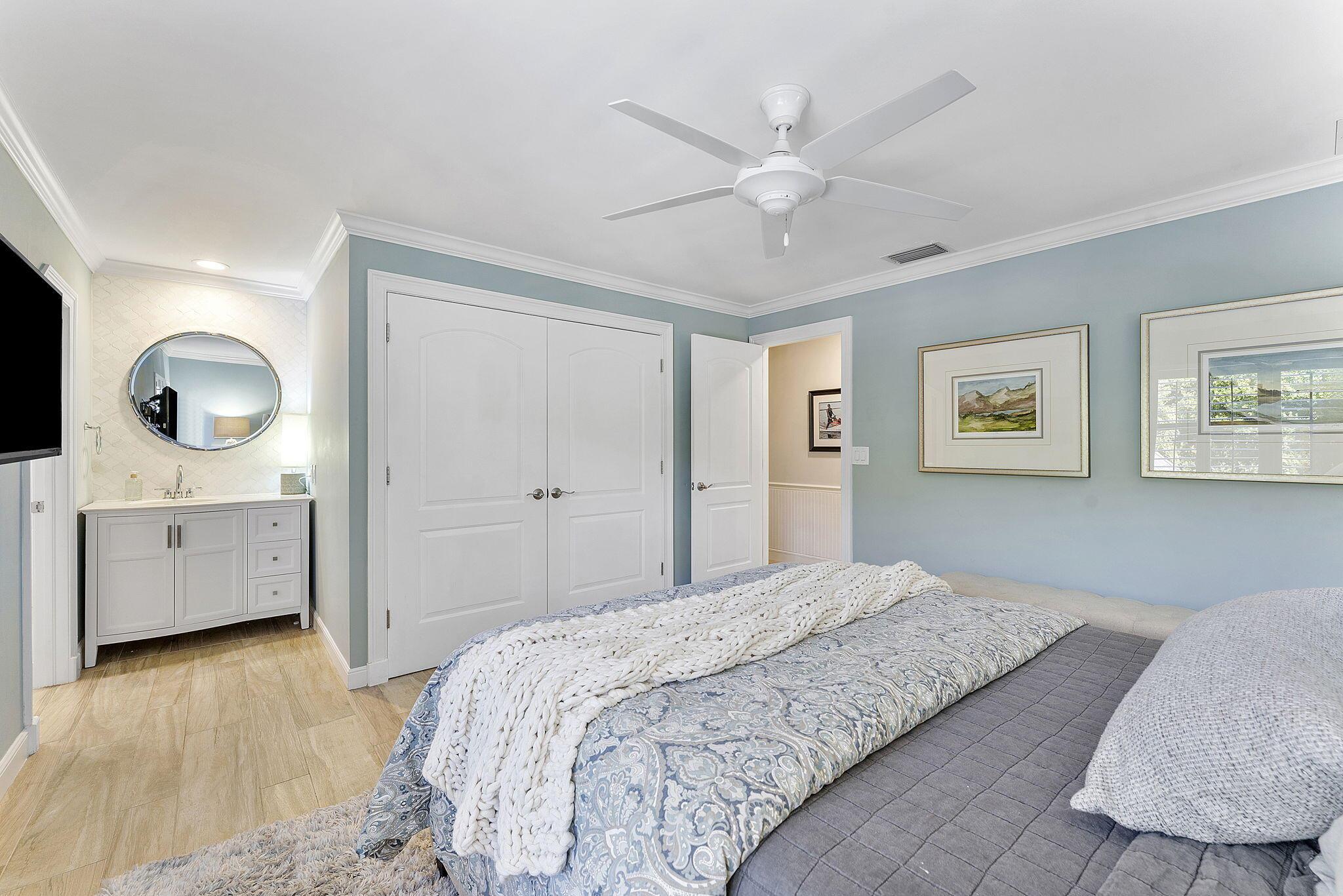12645 Oak Arbor Drive