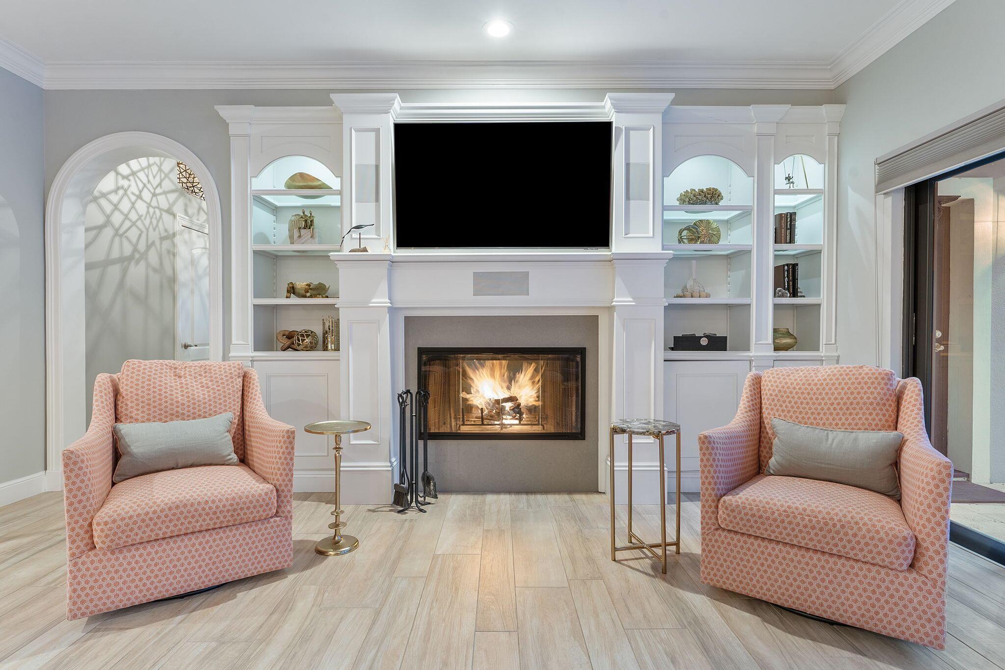 12645 Oak Arbor Drive